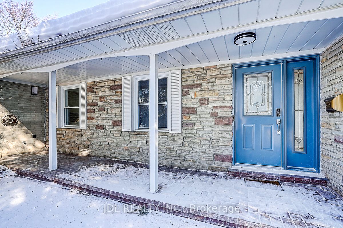 15 Crossburn Drive