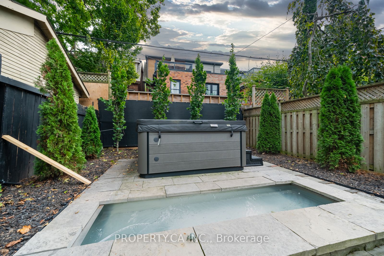 43 Bernard Avenue Property Photo 42
