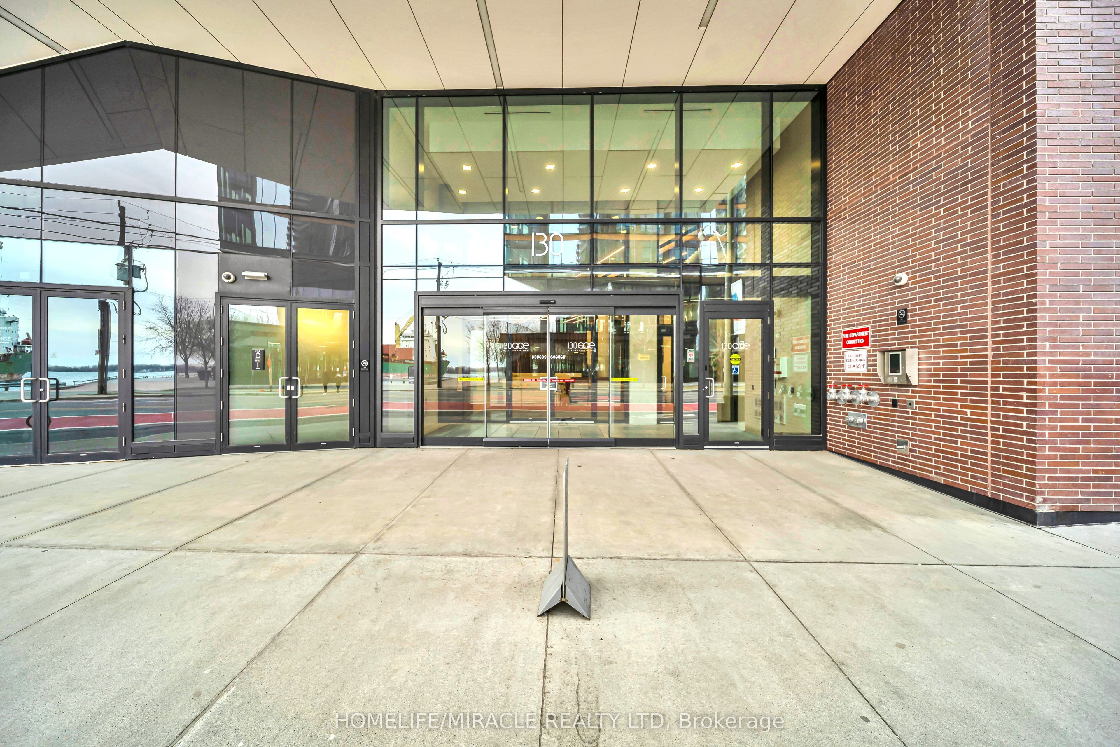 130 Queens Quay E 721 Property Photo 10
