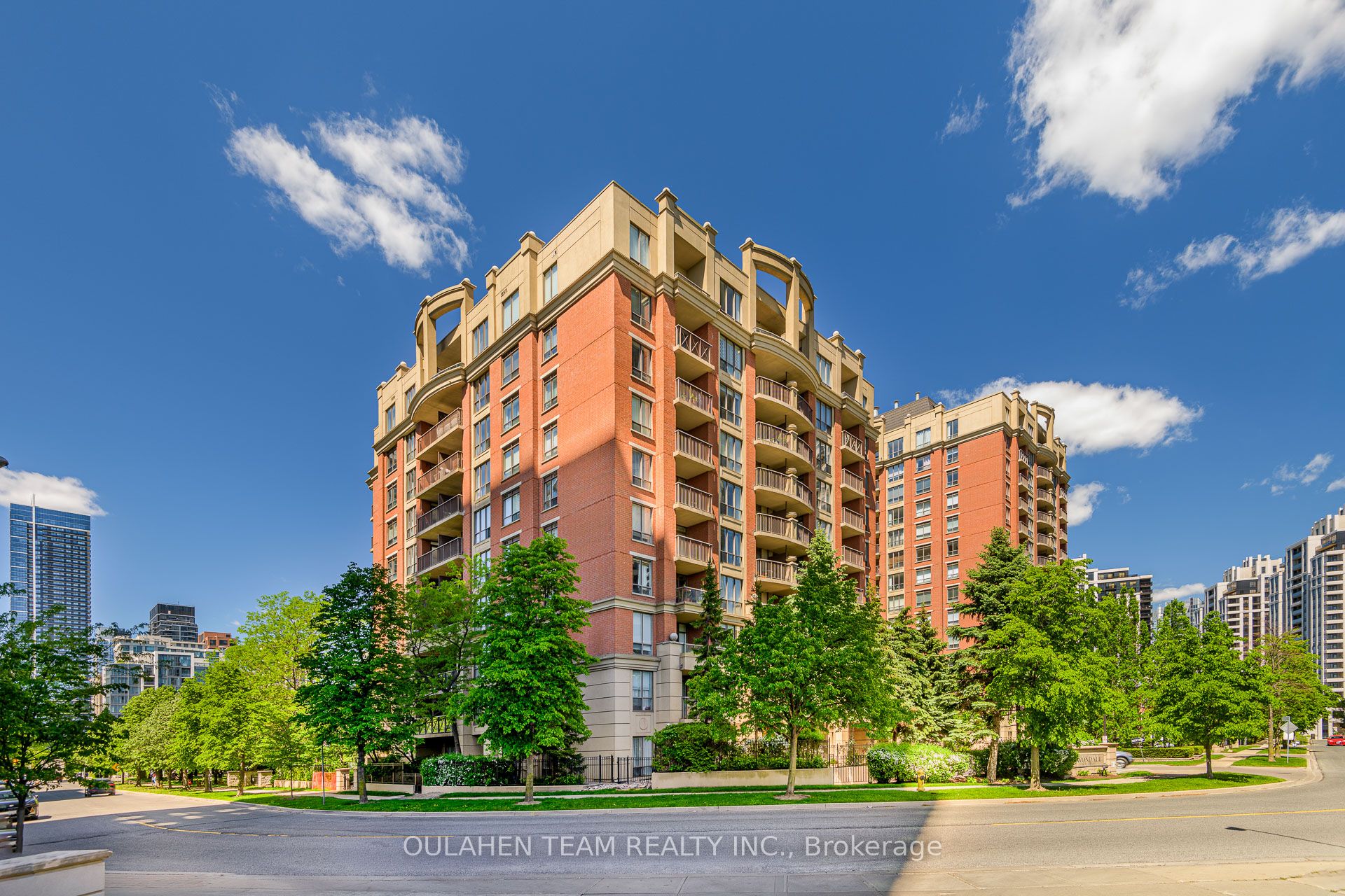 51 Harrison Garden Boulevard 202