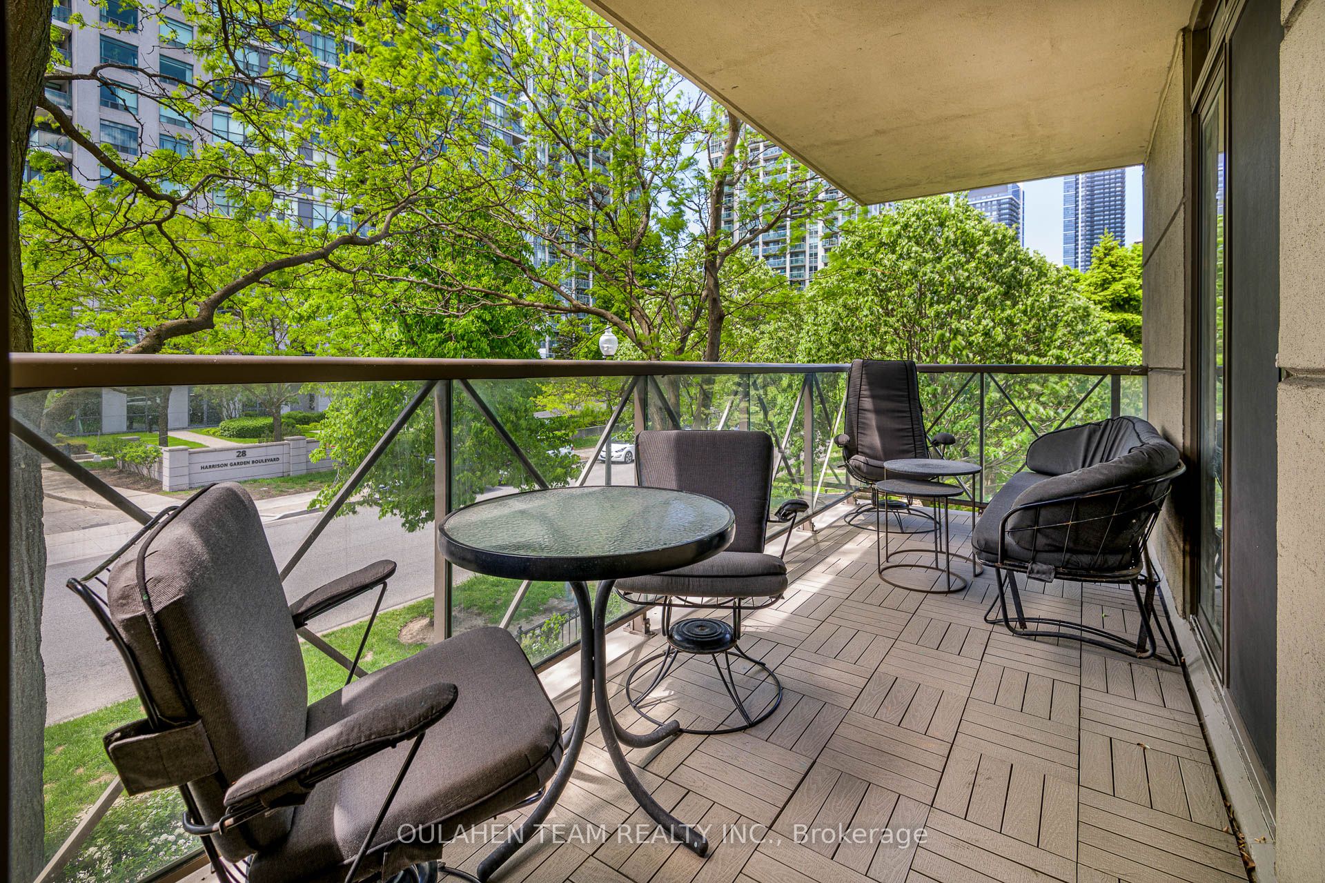 51 Harrison Garden Boulevard 202 Property Photo 12
