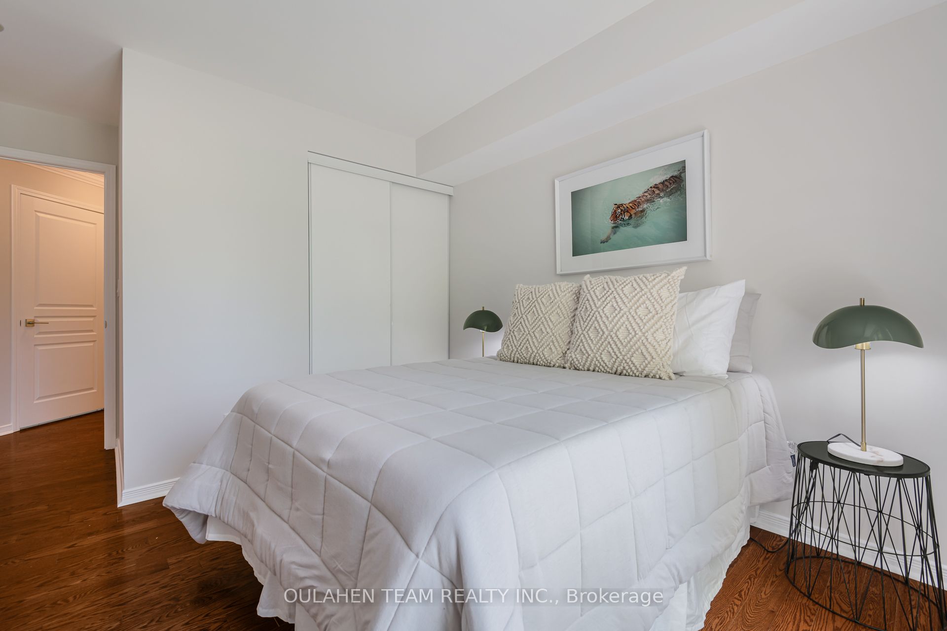 51 Harrison Garden Boulevard 202 Property Photo 20
