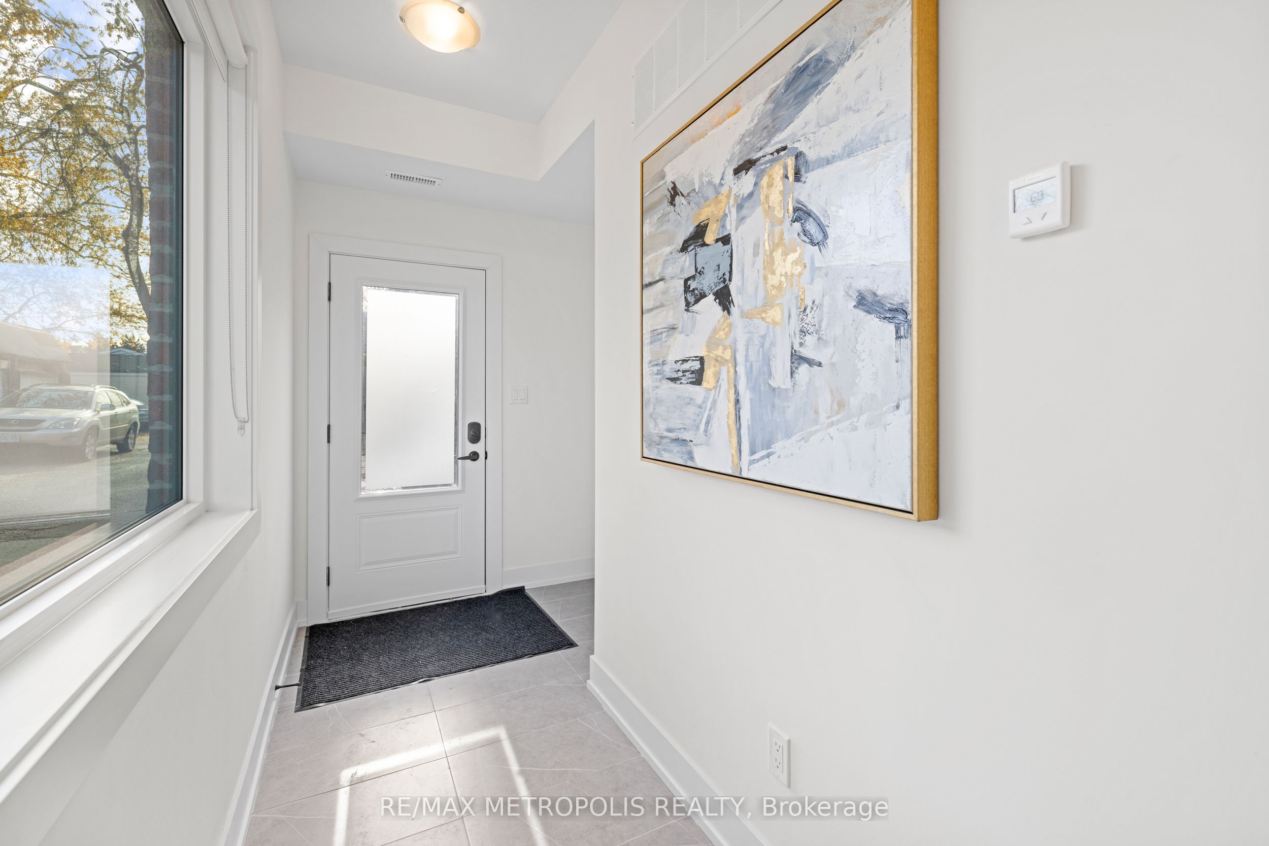 447 Lansdowne Avenue Laneway Property Photo 14