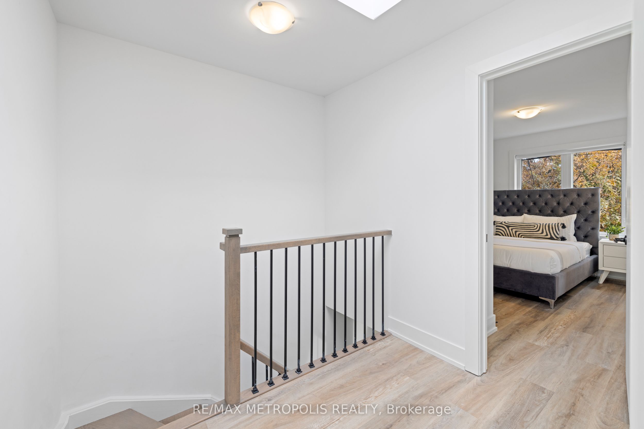447 Lansdowne Avenue Laneway Property Photo 16