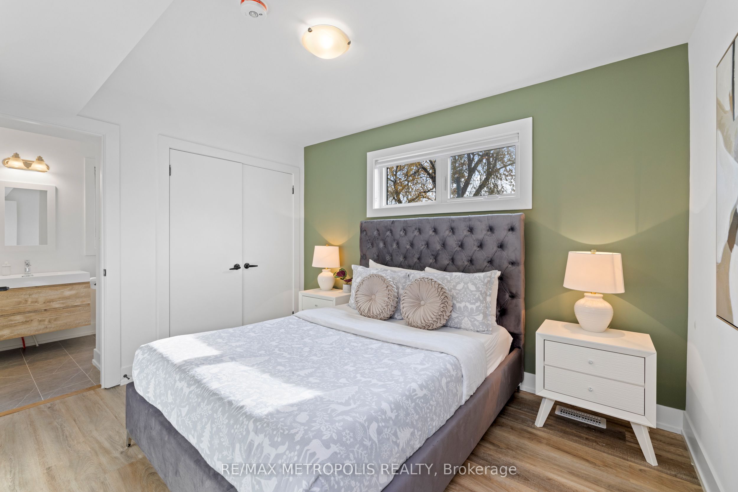 447 Lansdowne Avenue Laneway Property Photo 17