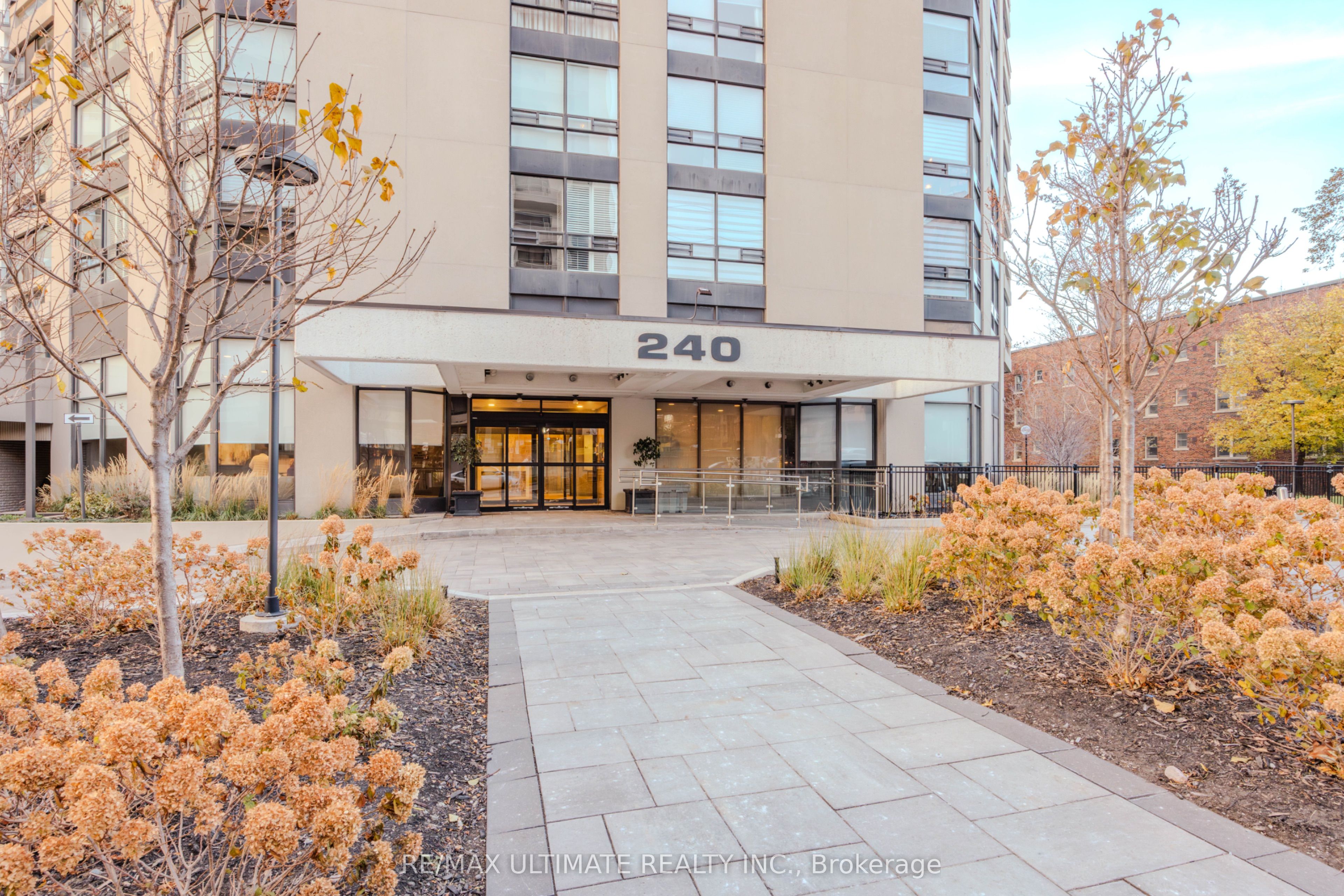 240 Heath Street W 201