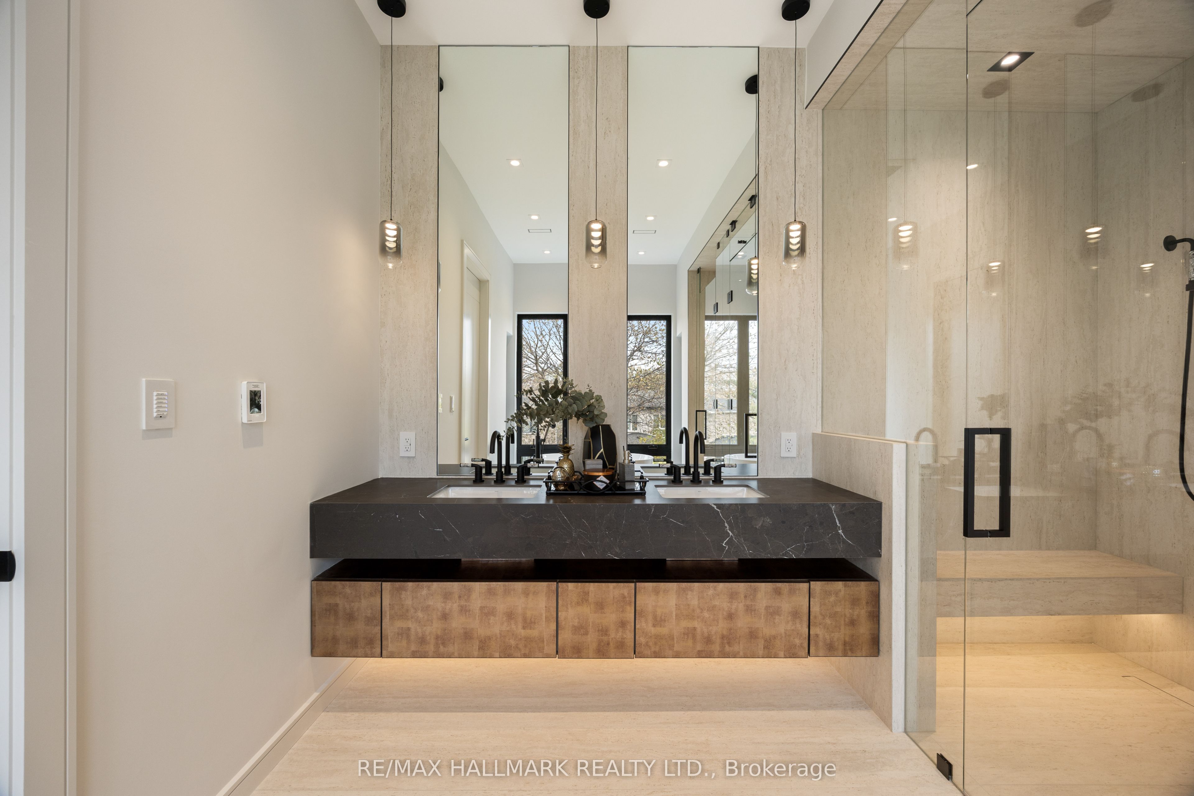 652 Bedford Park Avenue Property Photo 33