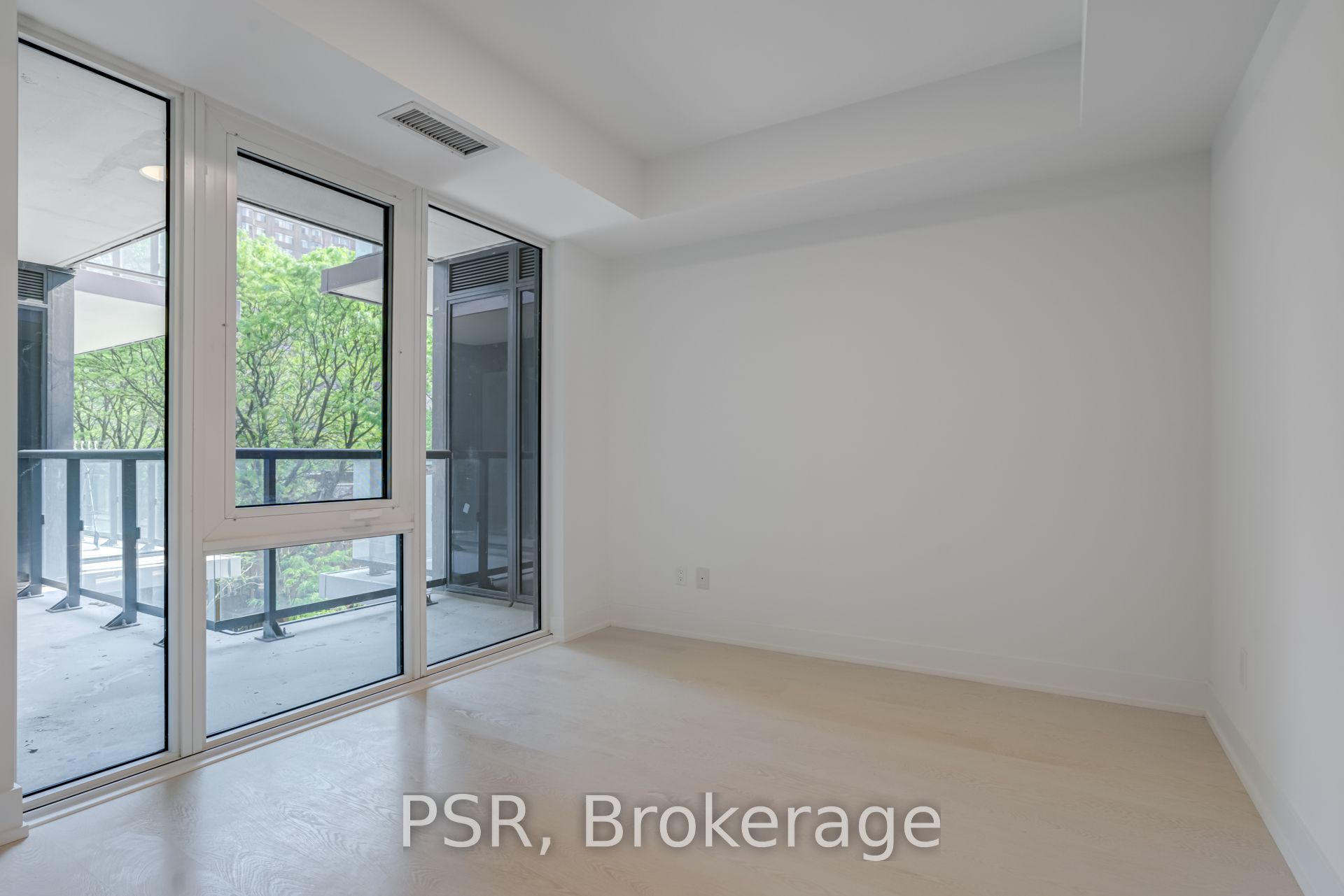 308 Jarvis Street 422 Property Photo 21