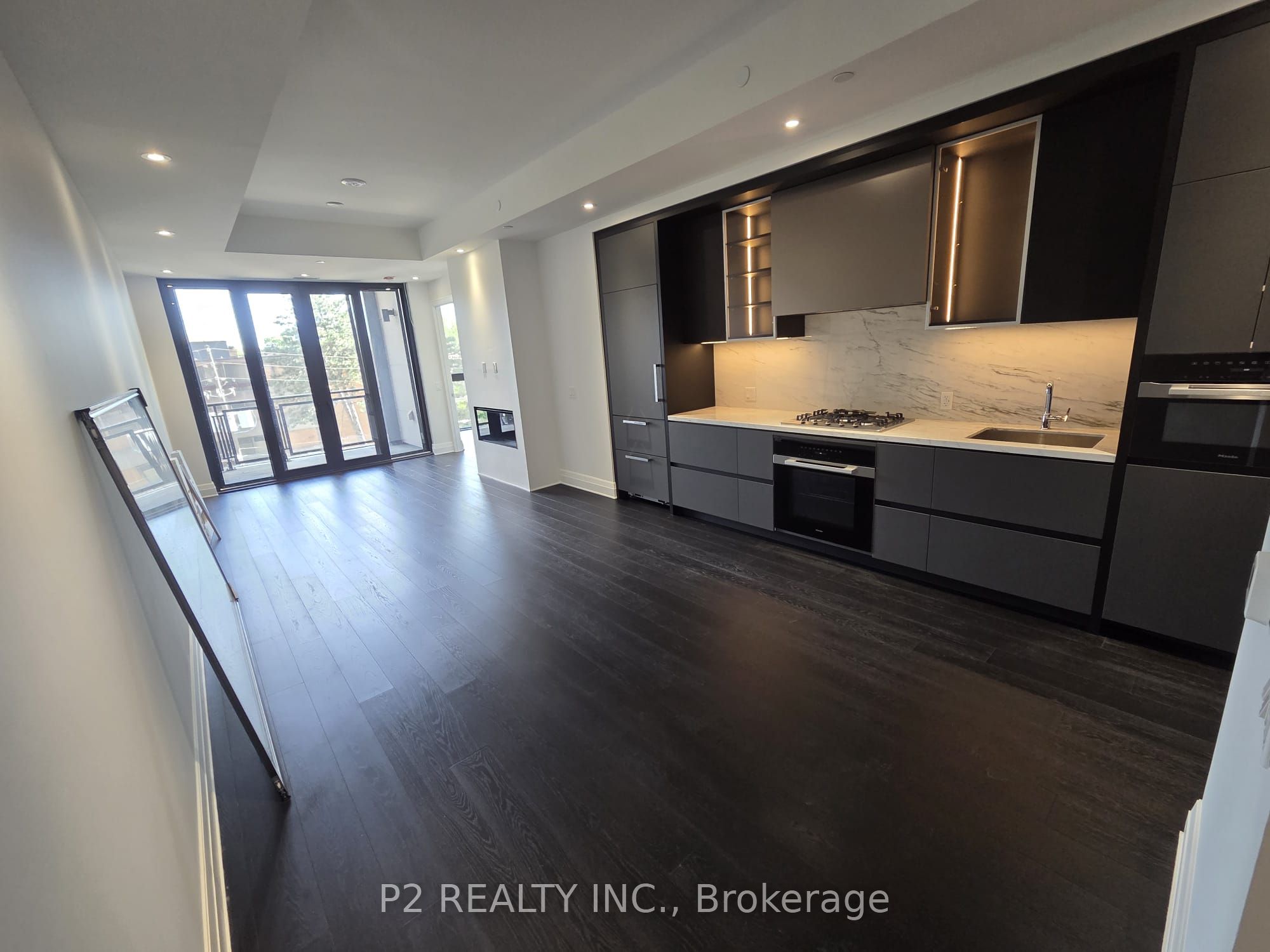 2 Forest Hill Road 407 Property Photo 4
