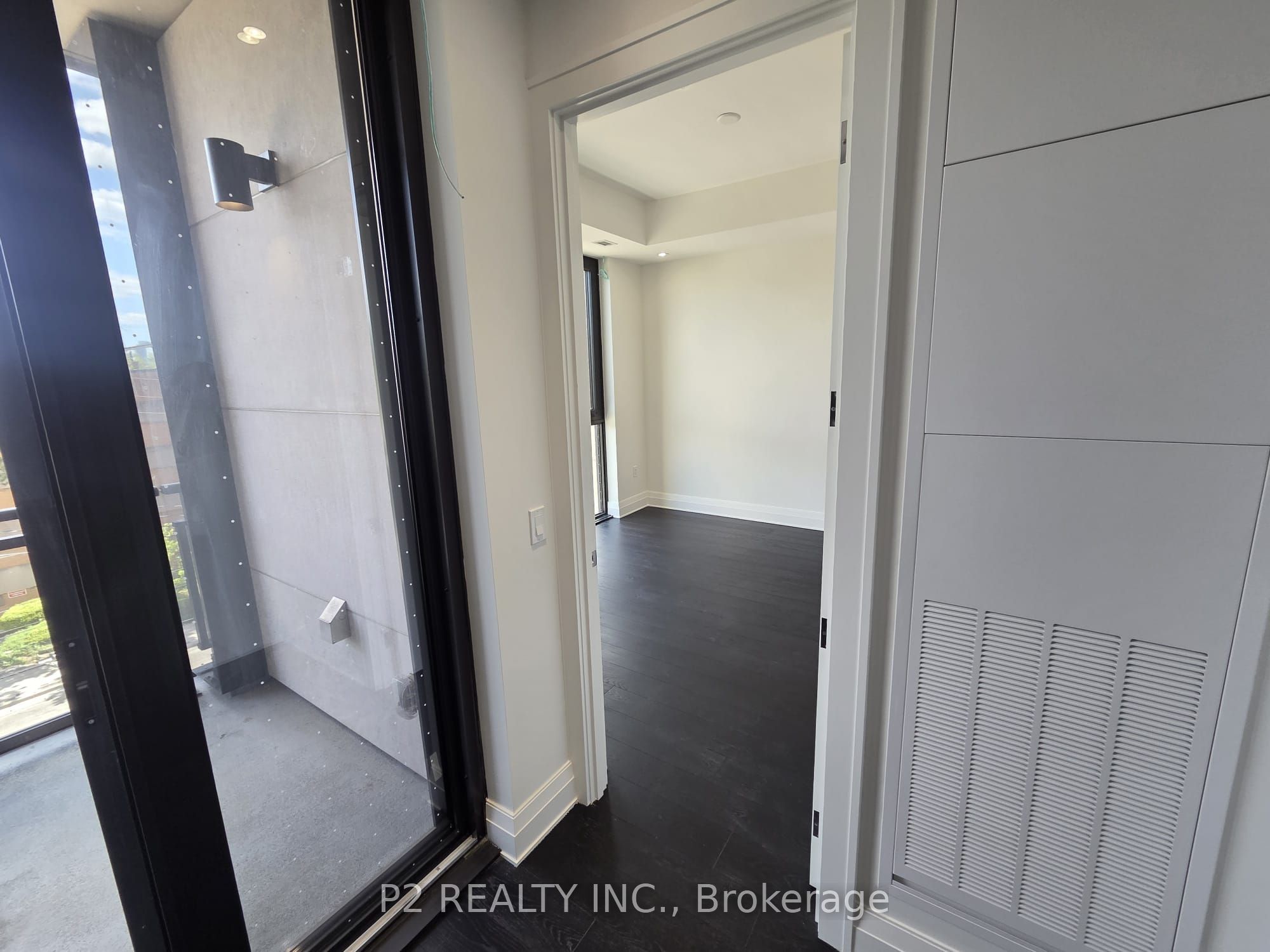 2 Forest Hill Road 407 Property Photo 12