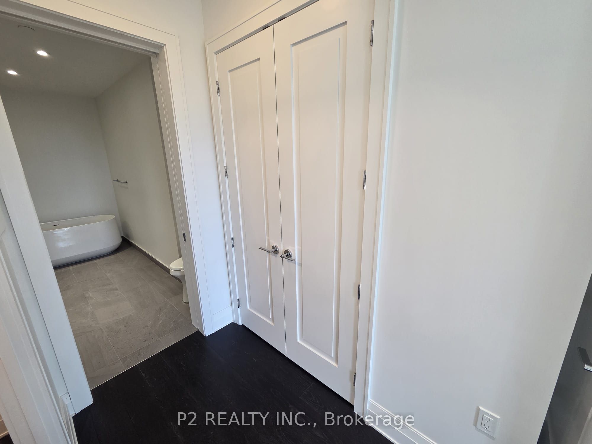2 Forest Hill Road 407 Property Photo 17