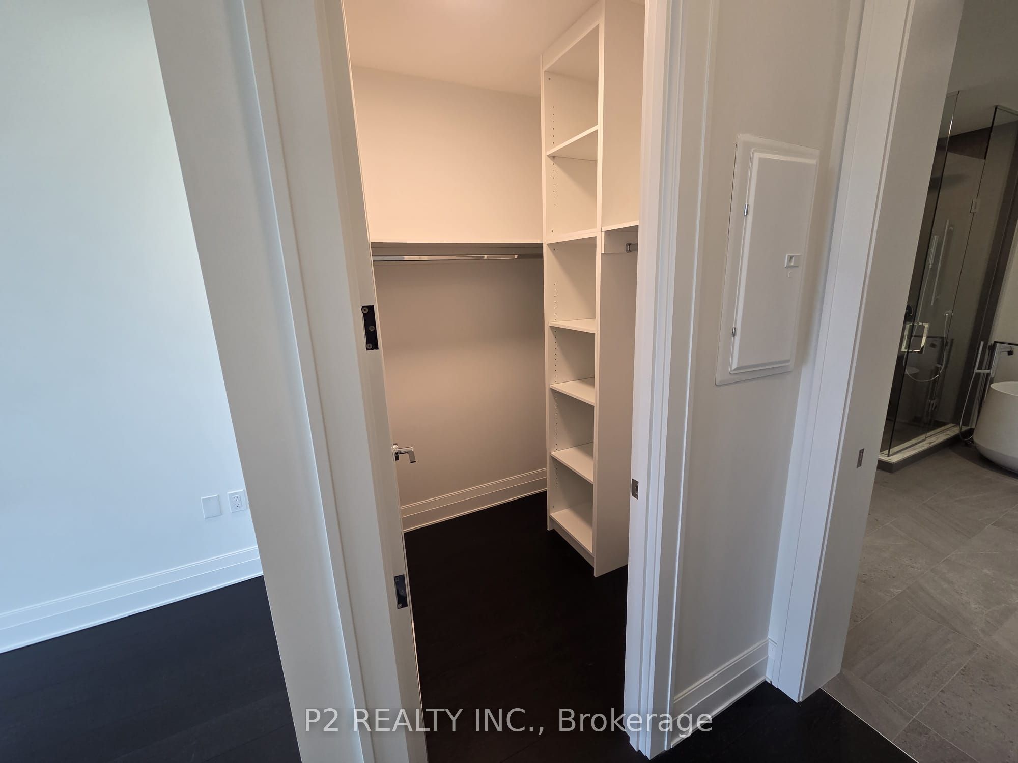 2 Forest Hill Road 407 Property Photo 18