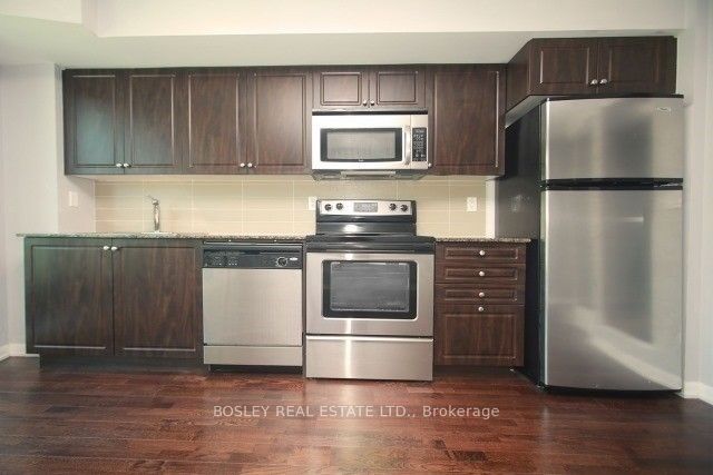 209 Fort York Boulevard 468 Property Photo 6
