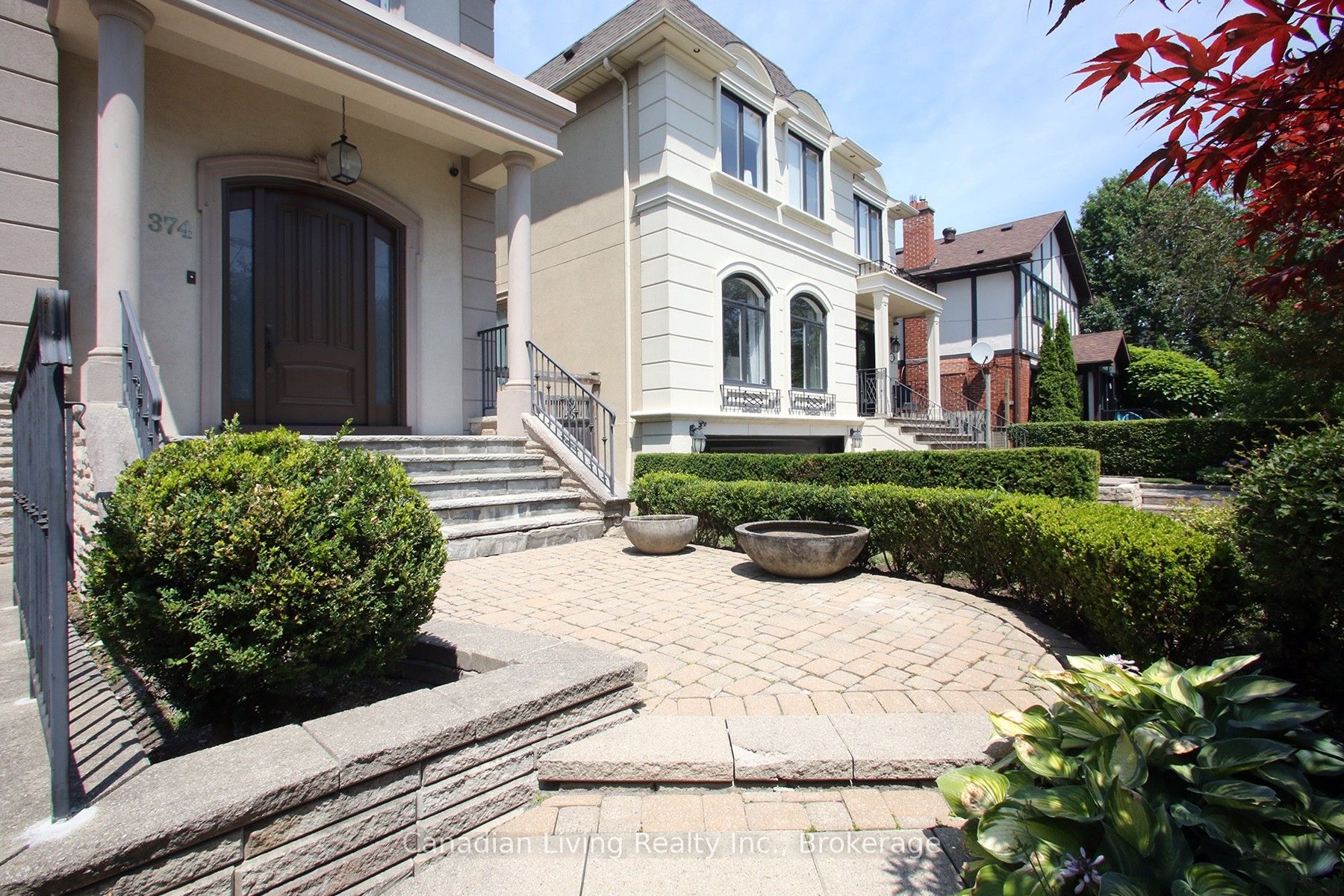 374 Glengarry Avenue Property Photo 3