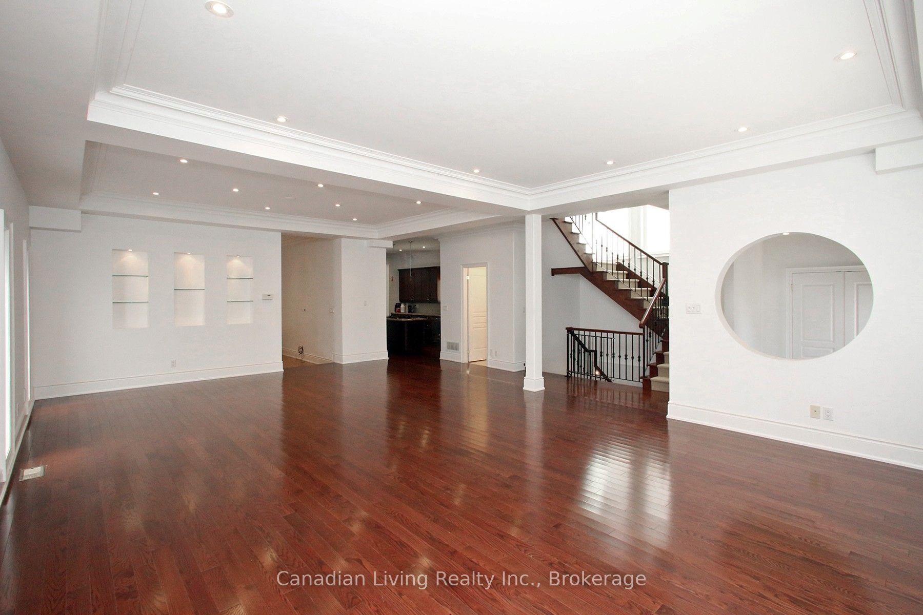 374 Glengarry Avenue Property Photo 6