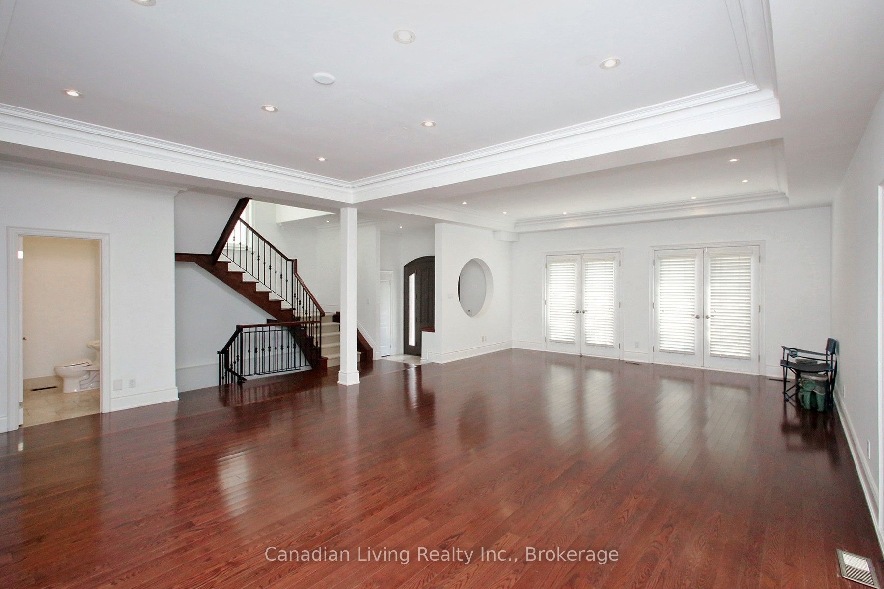 374 Glengarry Avenue Property Photo 7