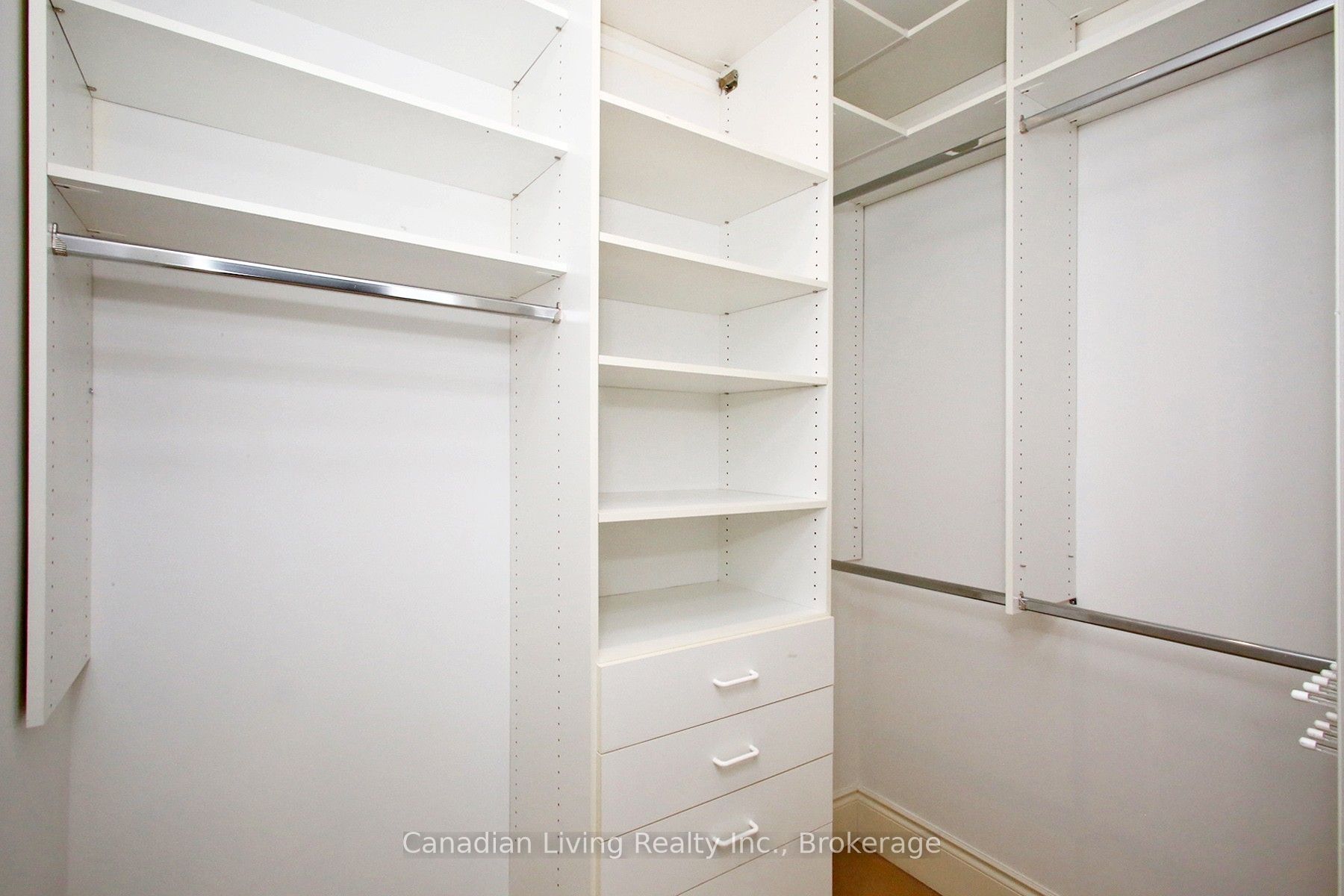 374 Glengarry Avenue Property Photo 20
