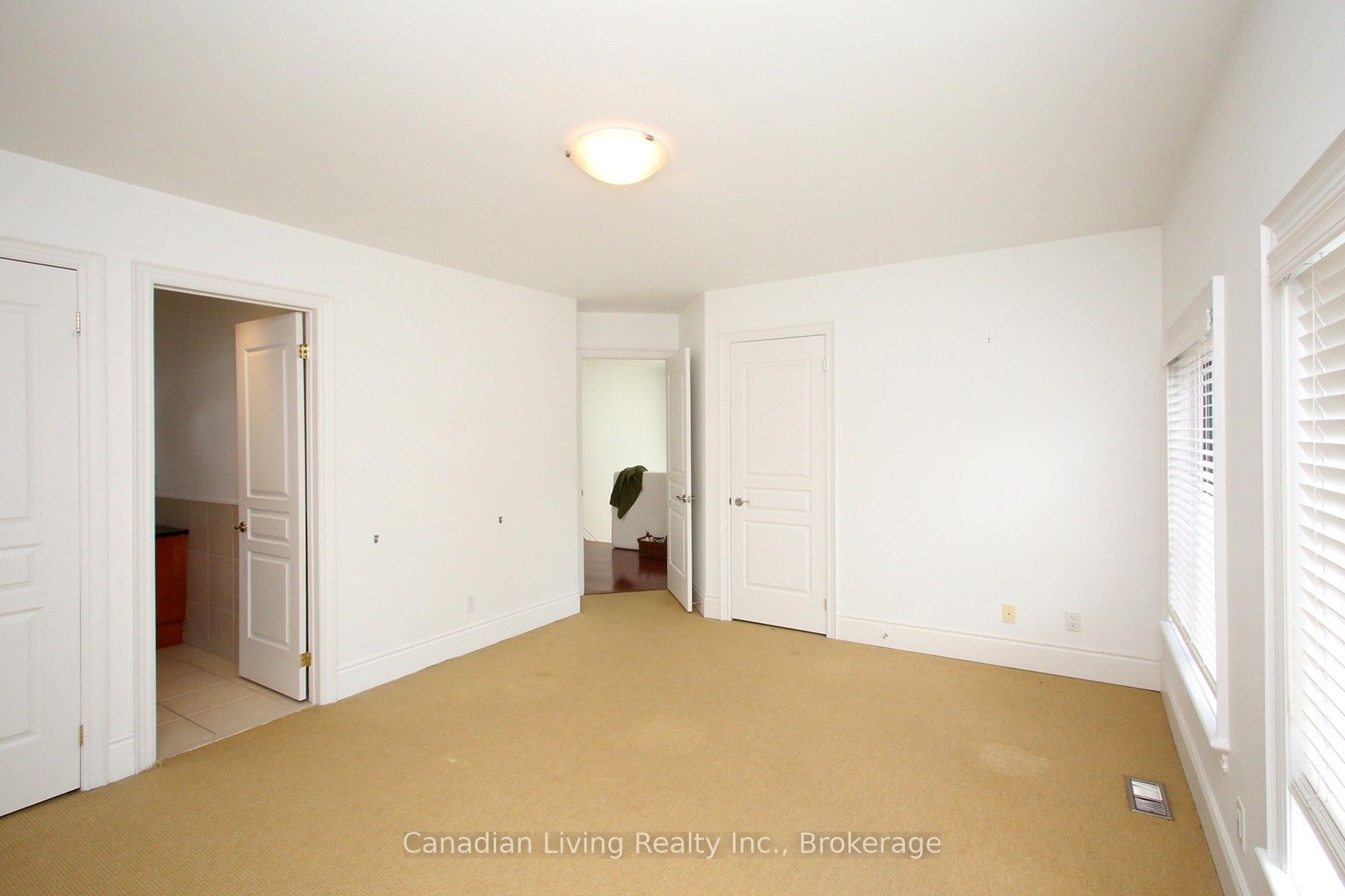 374 Glengarry Avenue Property Photo 22