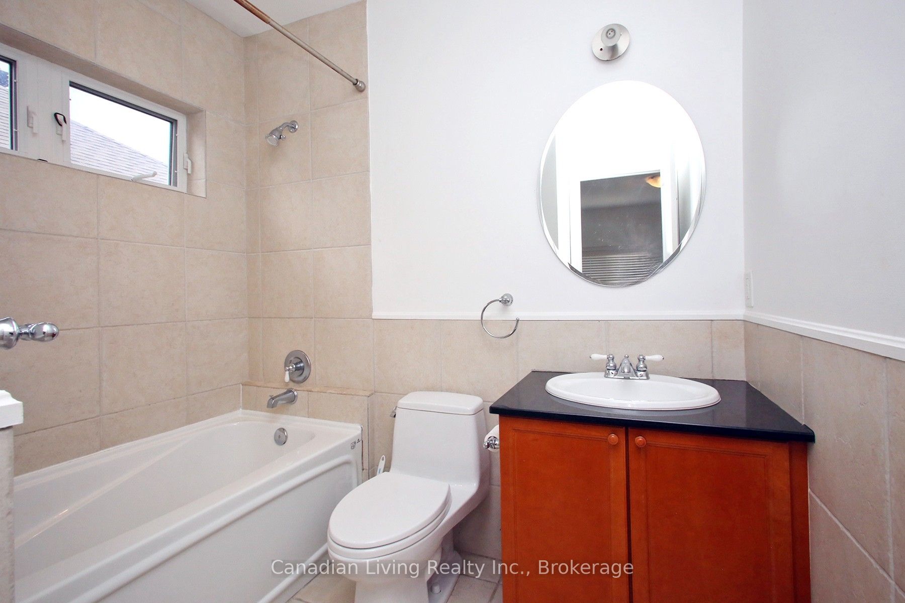374 Glengarry Avenue Property Photo 26
