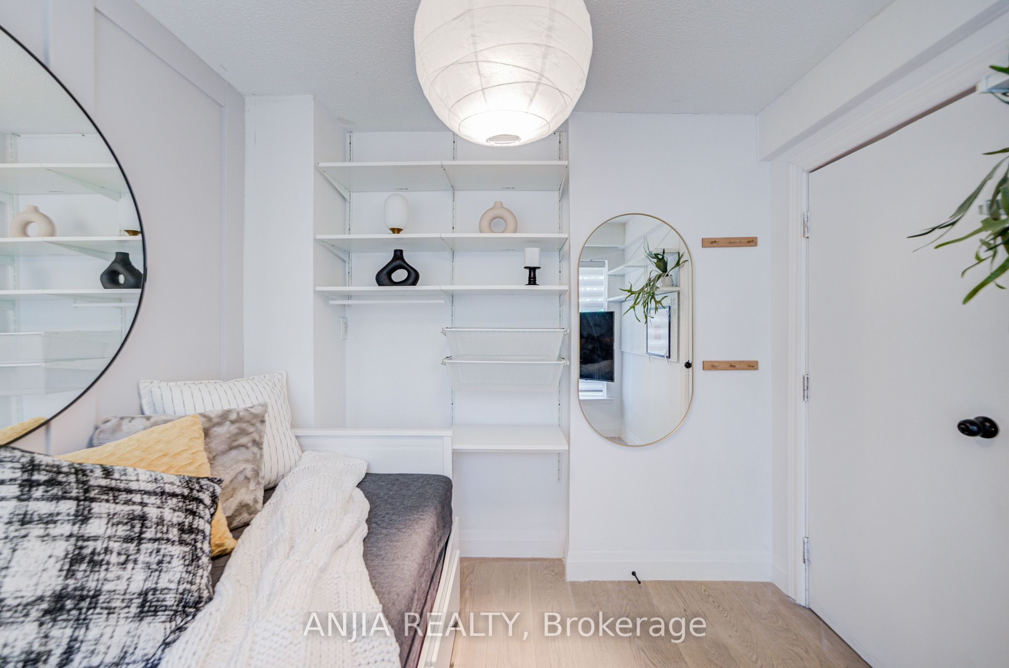 272 Mcnicoll Avenue Property Photo 17