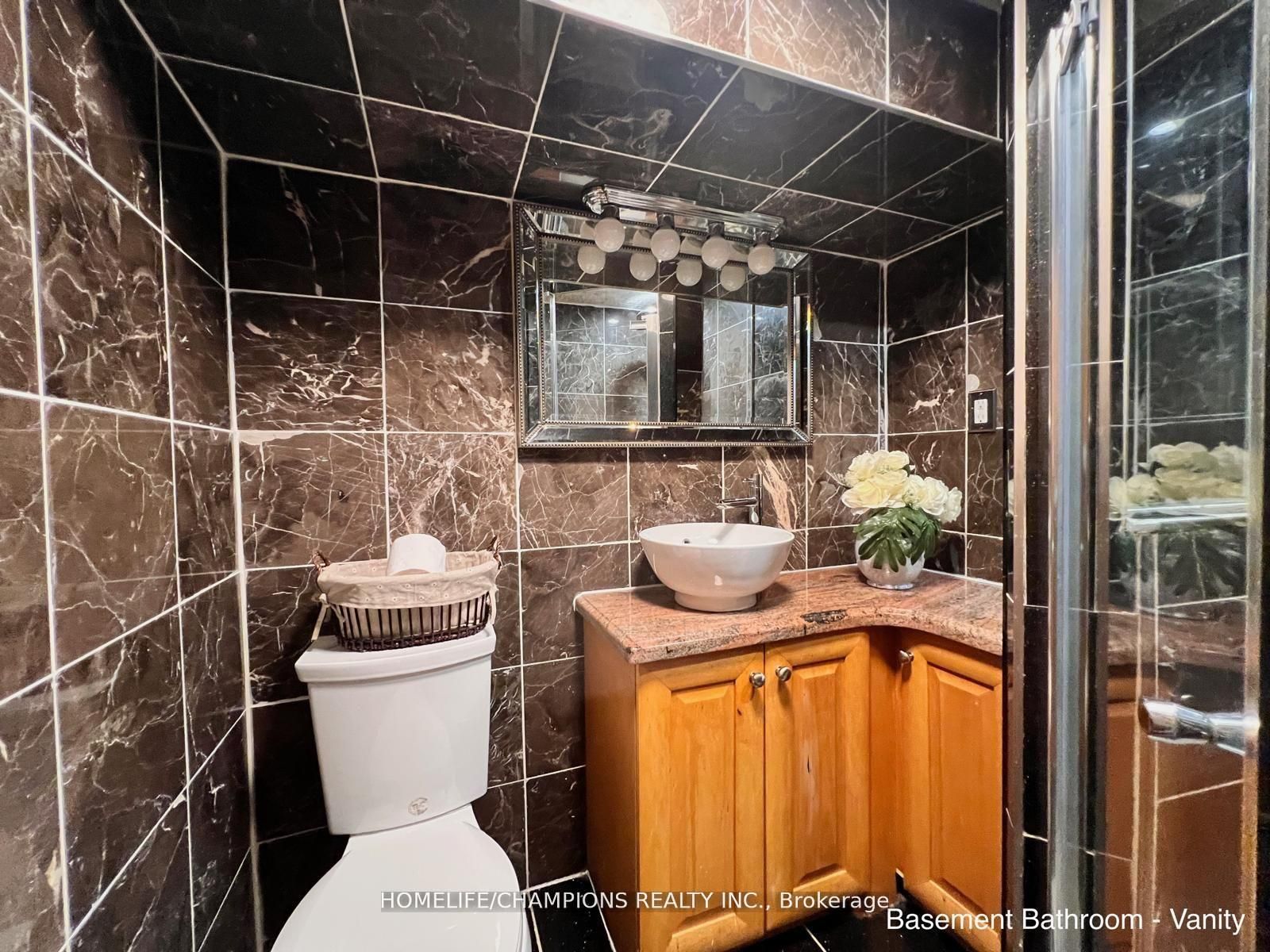 291 St Clair Avenue E Property Photo 12