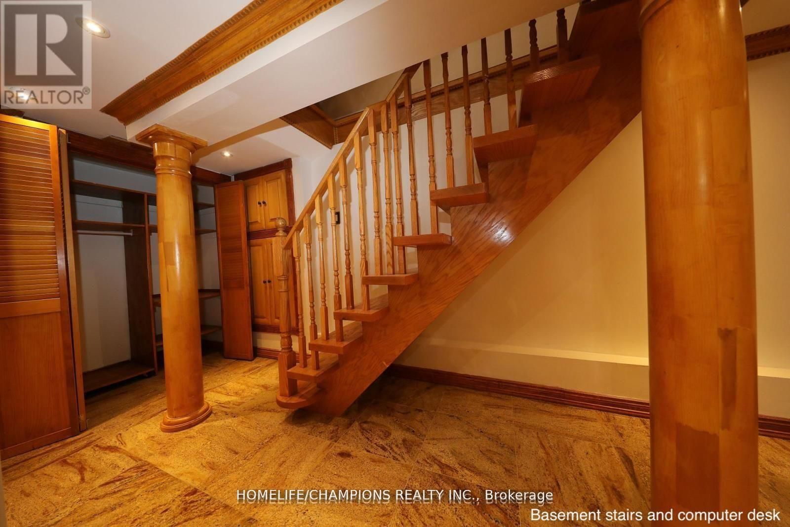 291 St Clair Avenue E Property Photo 17