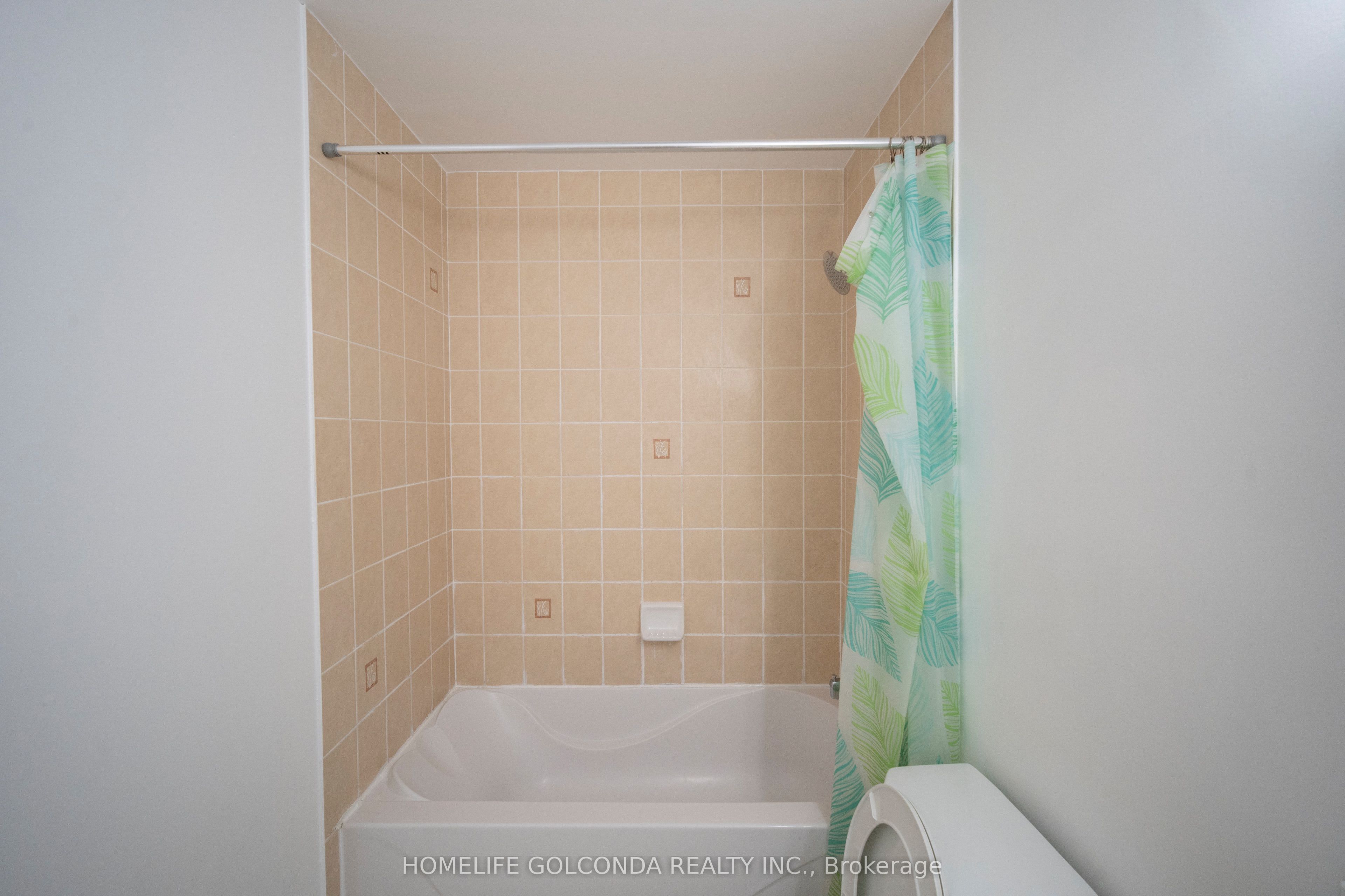 509 Beecroft Road 1106 Property Photo 23