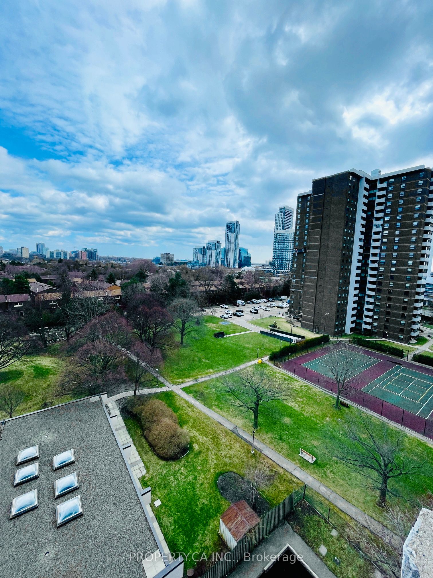 5 Old Sheppard Avenue 1003 Property Photo 8