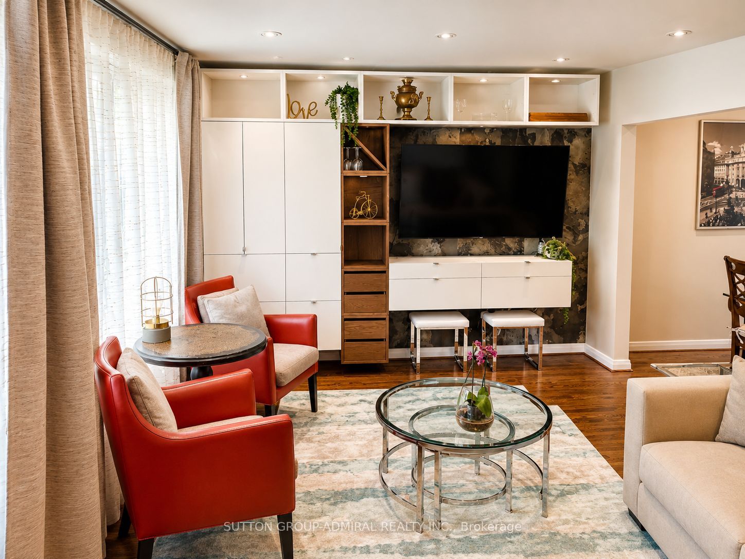 41 Athabaska Avenue Property Photo 4