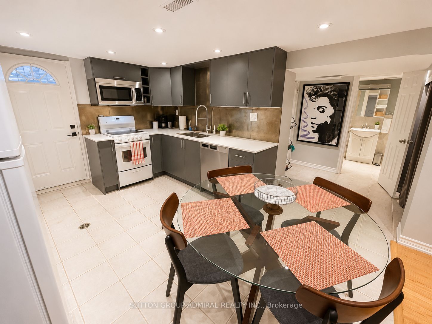 41 Athabaska Avenue Property Photo 18