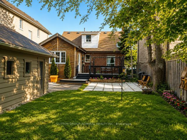 41 Athabaska Avenue Property Photo 31