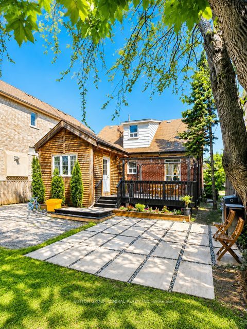 41 Athabaska Avenue Property Photo 32