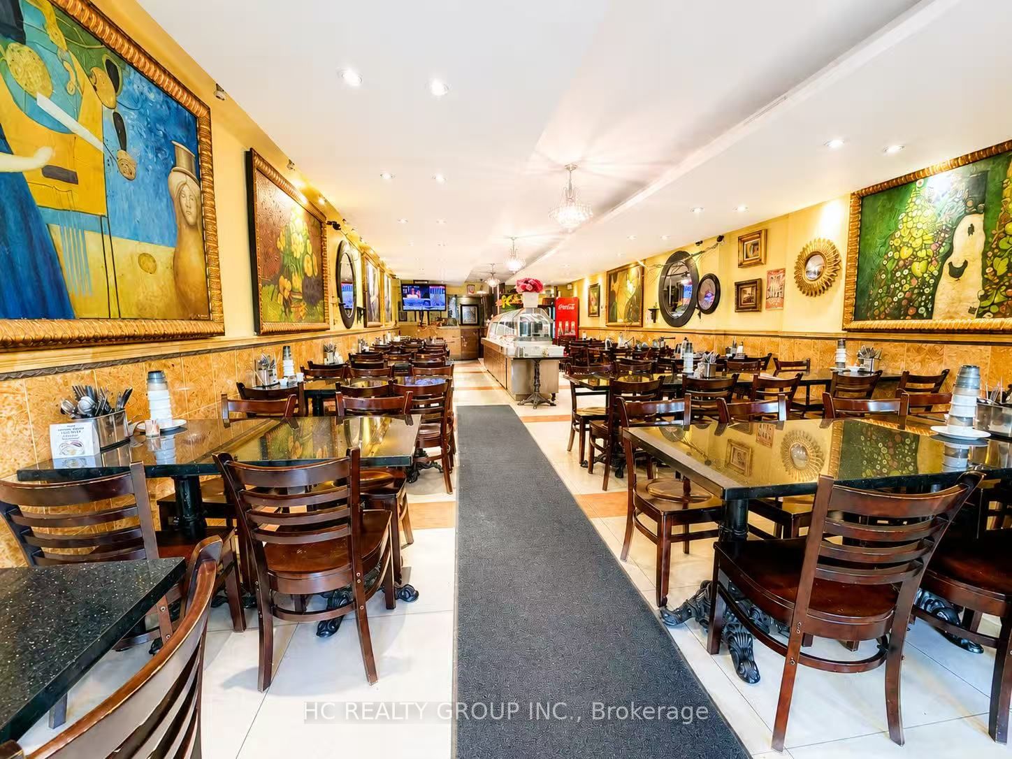 414 Dundas Street W Property Photo 1
