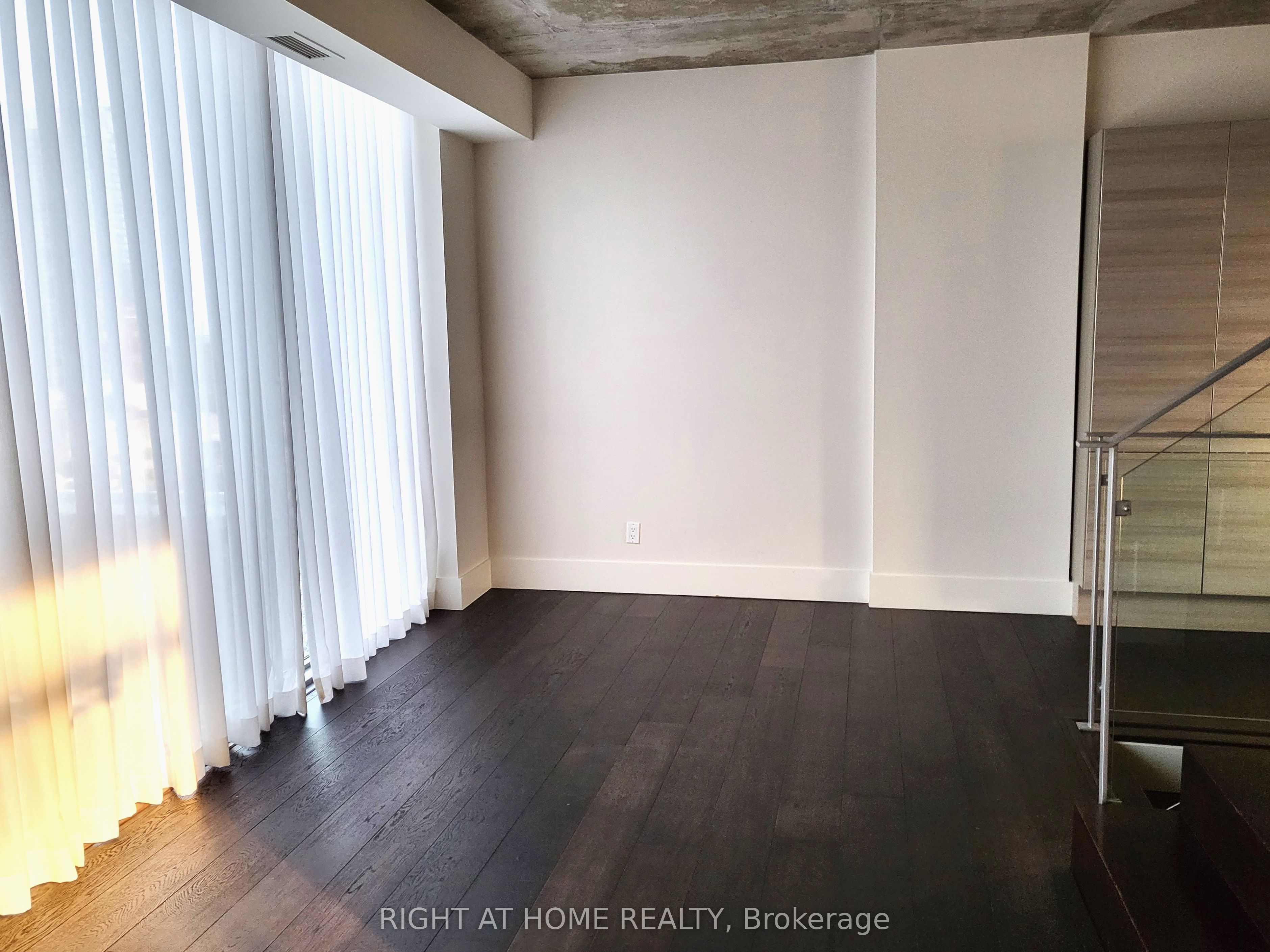 55 Stewart Street Ph1027 Property Photo 6