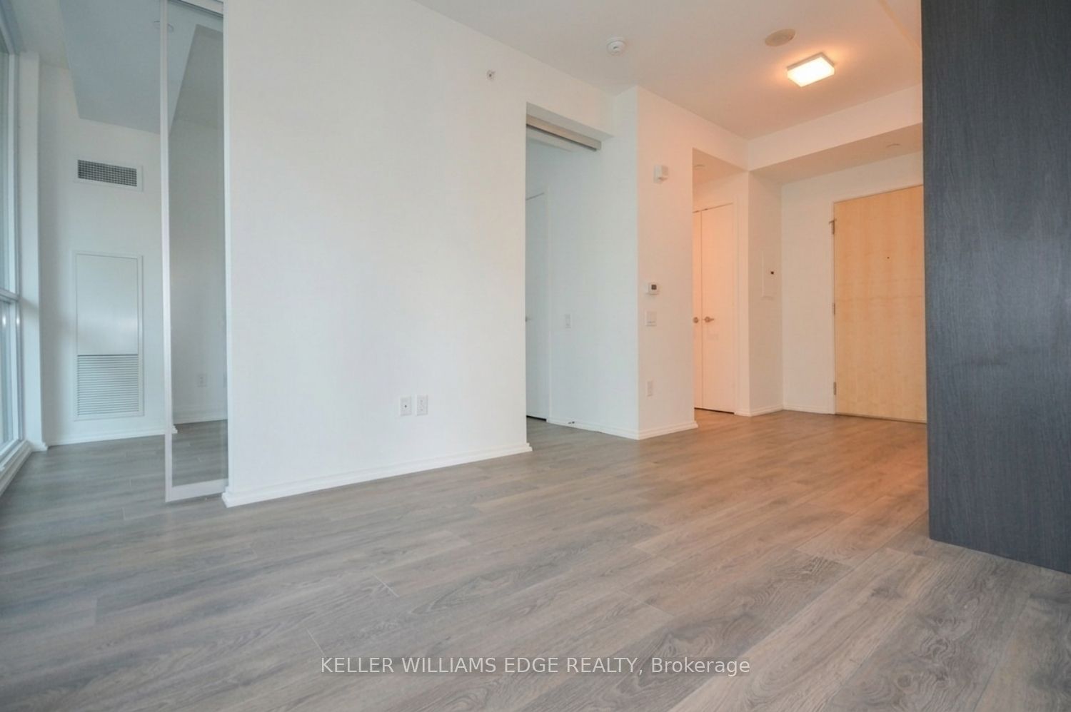 45 Charles Street E 4005 Property Photo 4
