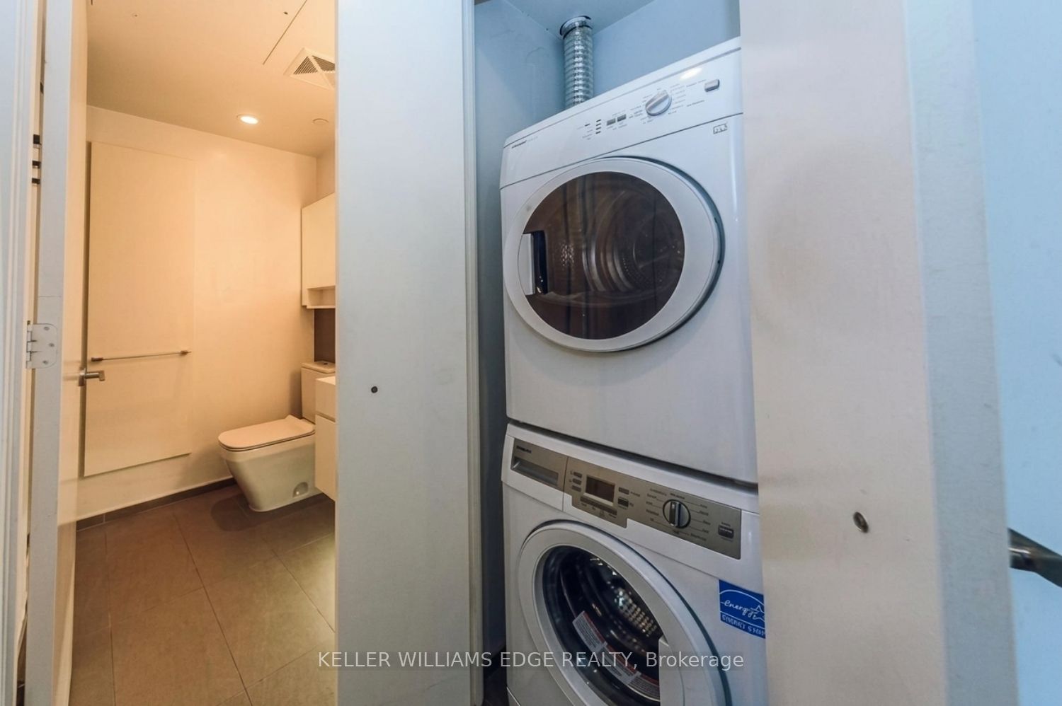 45 Charles Street E 4005 Property Photo 8
