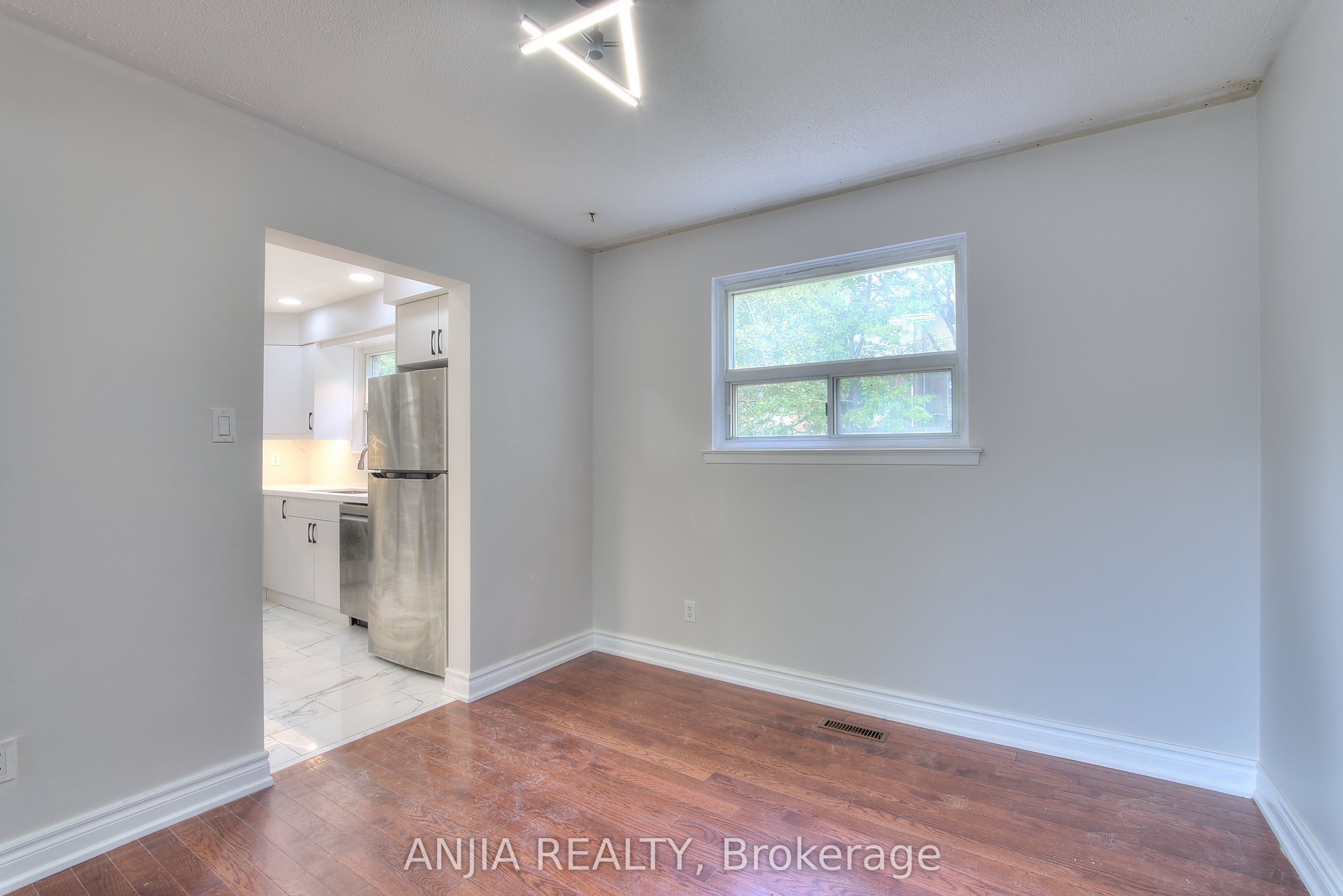 14 Cherrystone Drive Property Photo 6