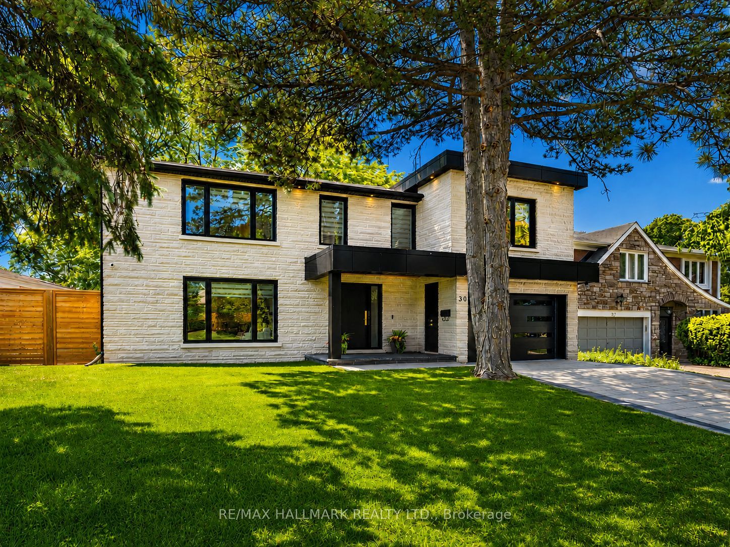 30 Kellythorne Drive