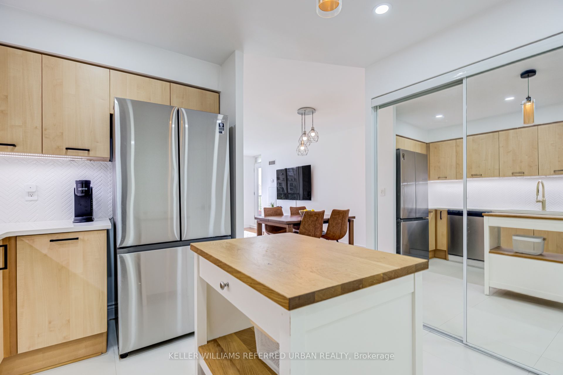 55 Harrison Garden Boulevard 510 Property Photo 10