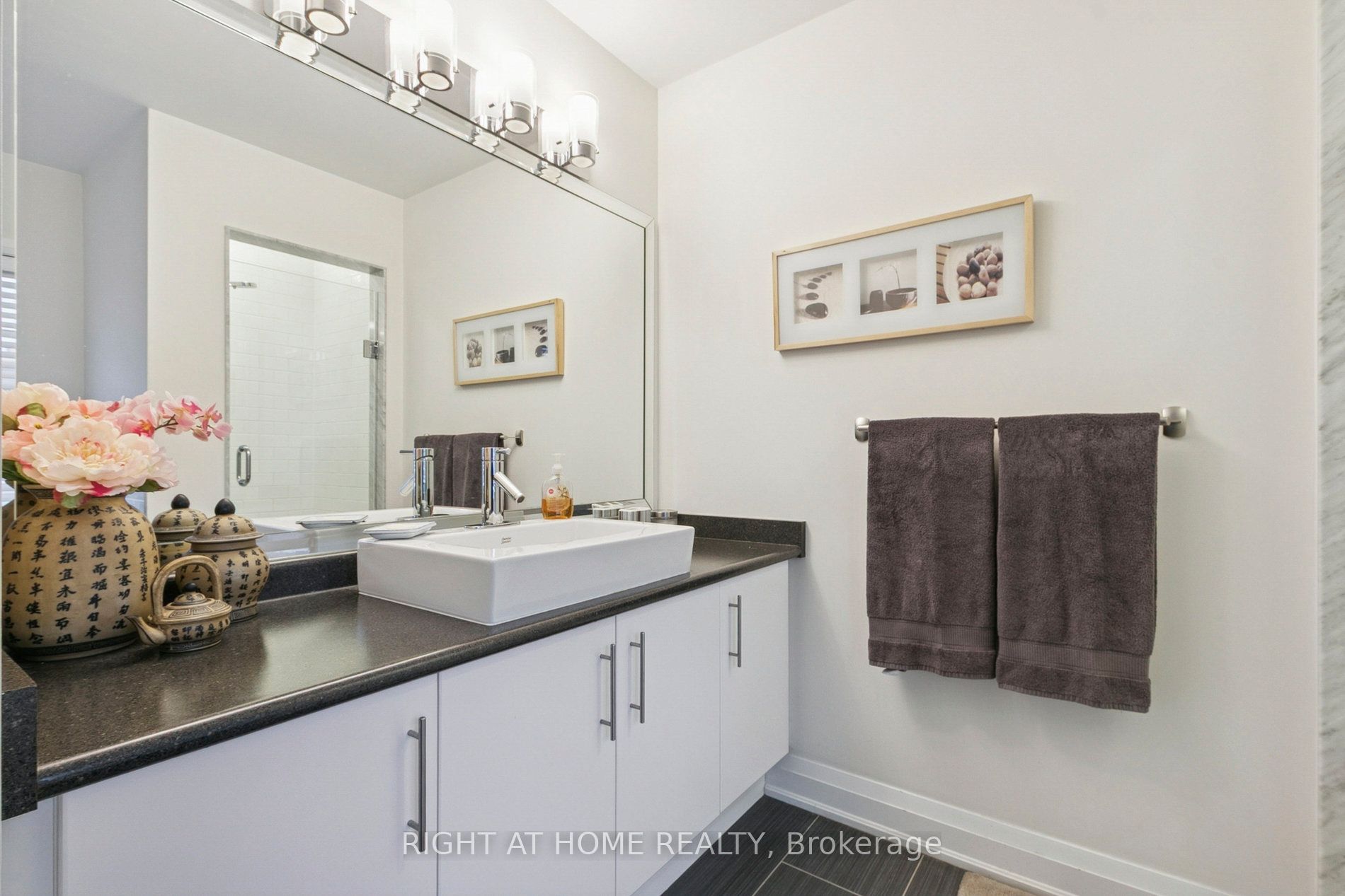 28 Raffeix Lane Property Photo 16