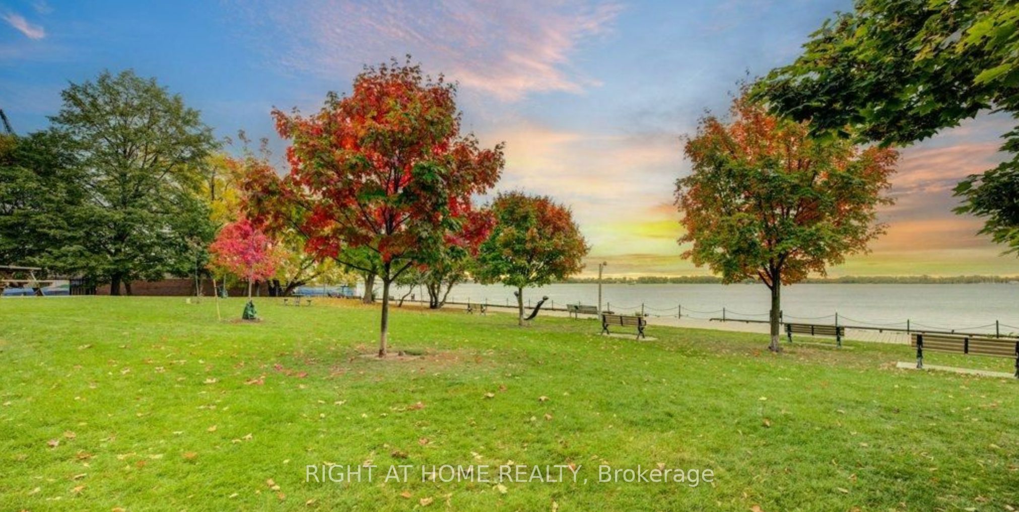 33 Harbour Square 2407 Property Photo 9