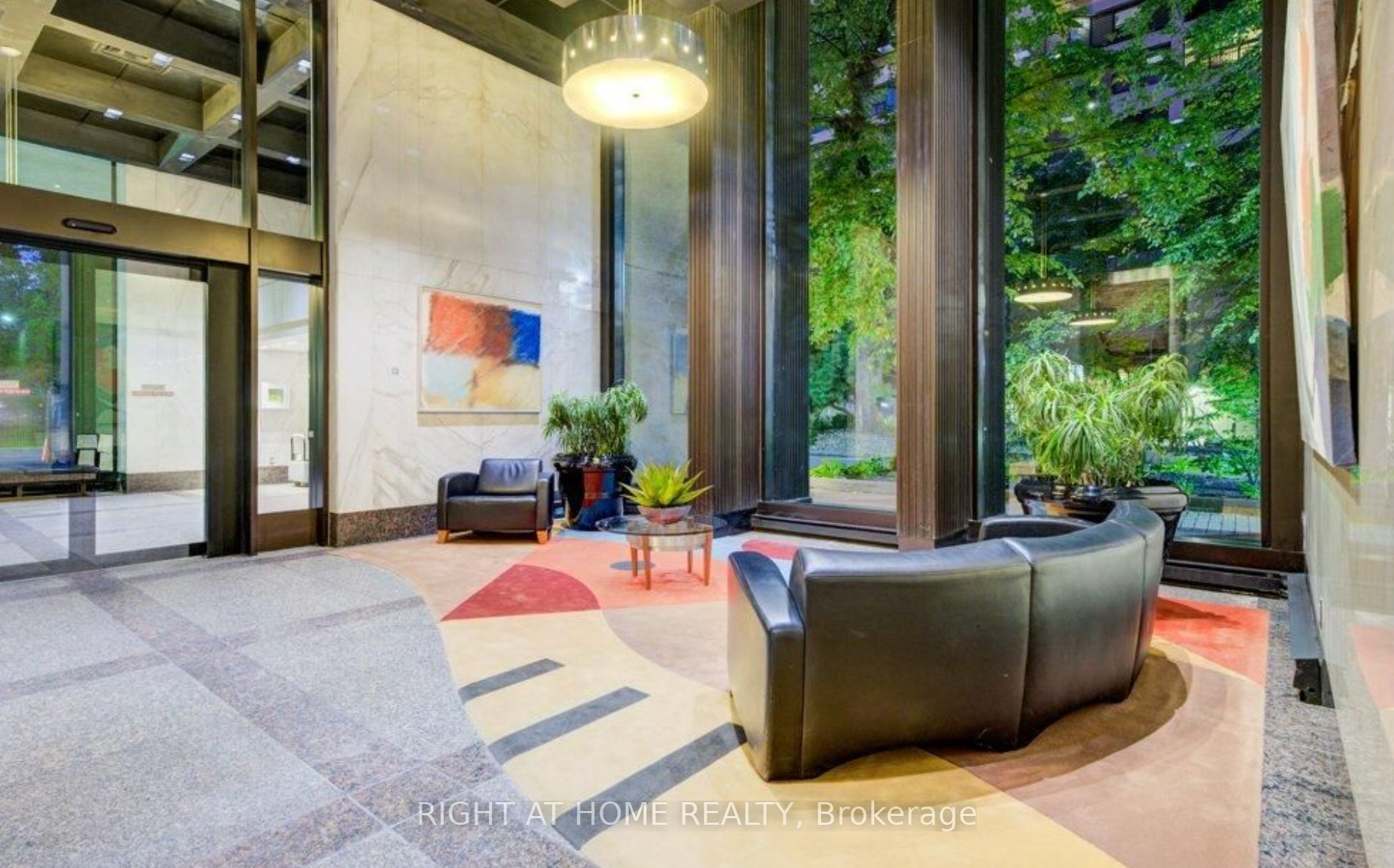 33 Harbour Square 2407 Property Photo 11