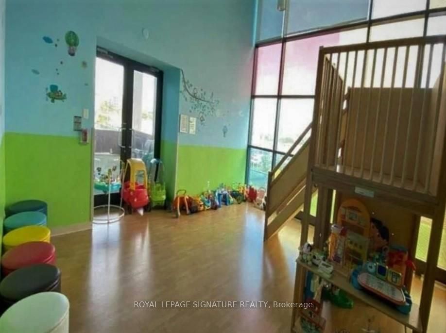 29 Singer Court 2009 Property Photo 10