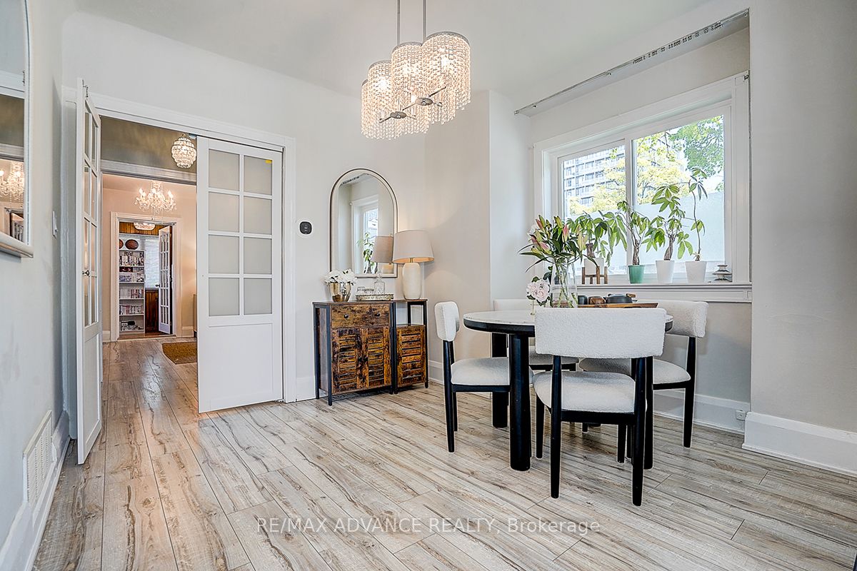 33 Castlefield Avenue Property Photo 14