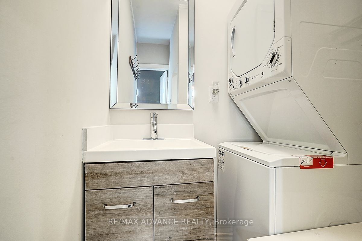 33 Castlefield Avenue Property Photo 21