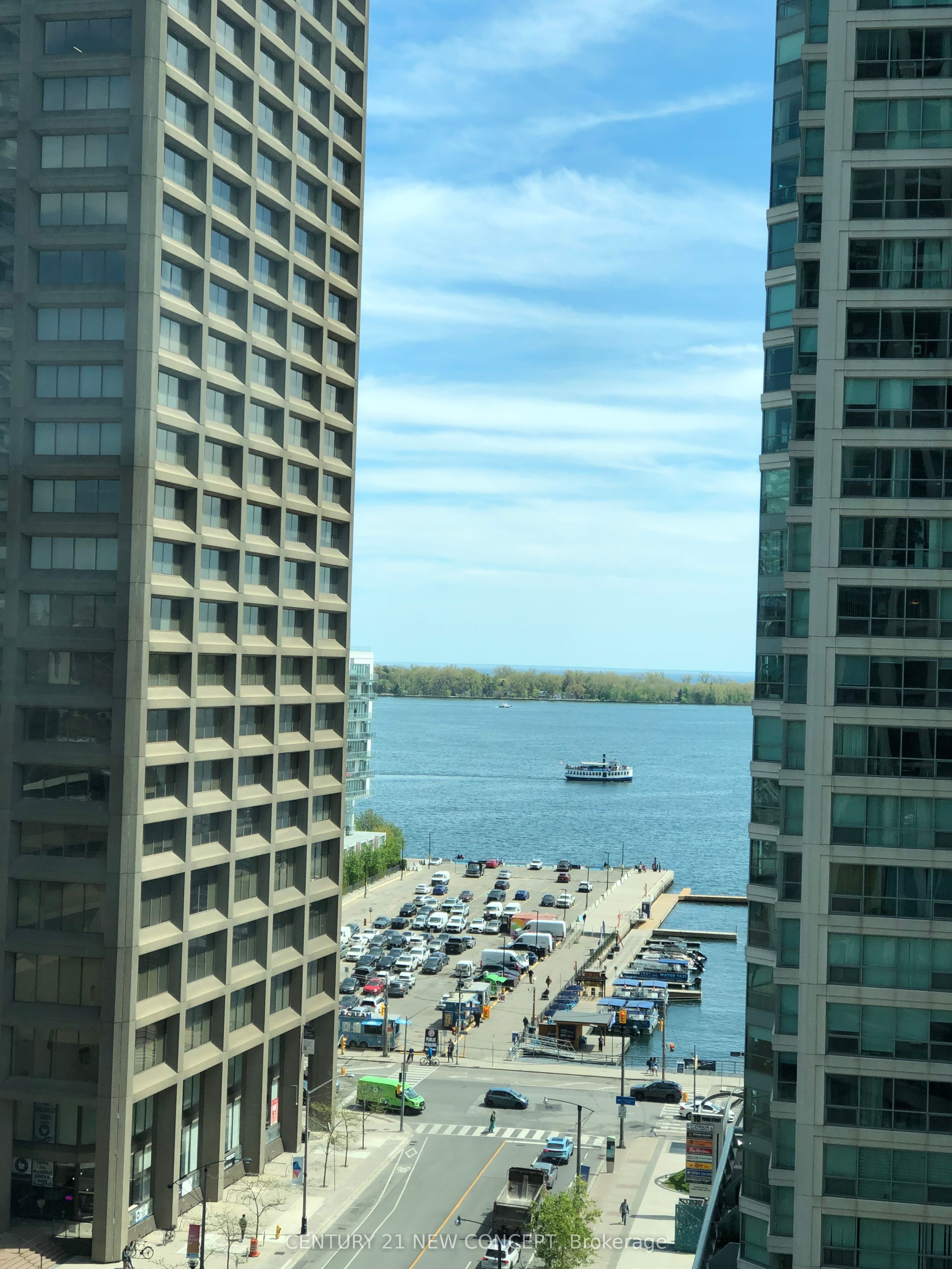 16 Yonge Street 1310 Property Photo 1