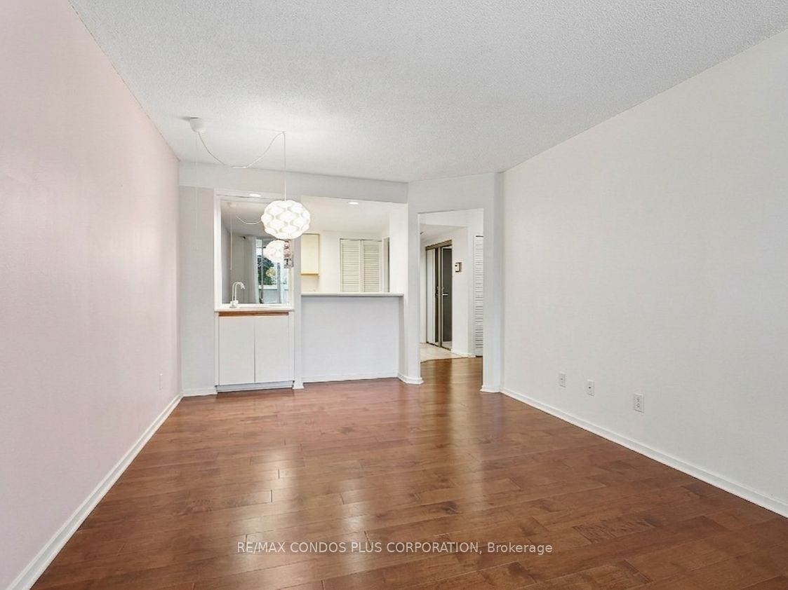 15 Maitland Place 204 Property Photo 6