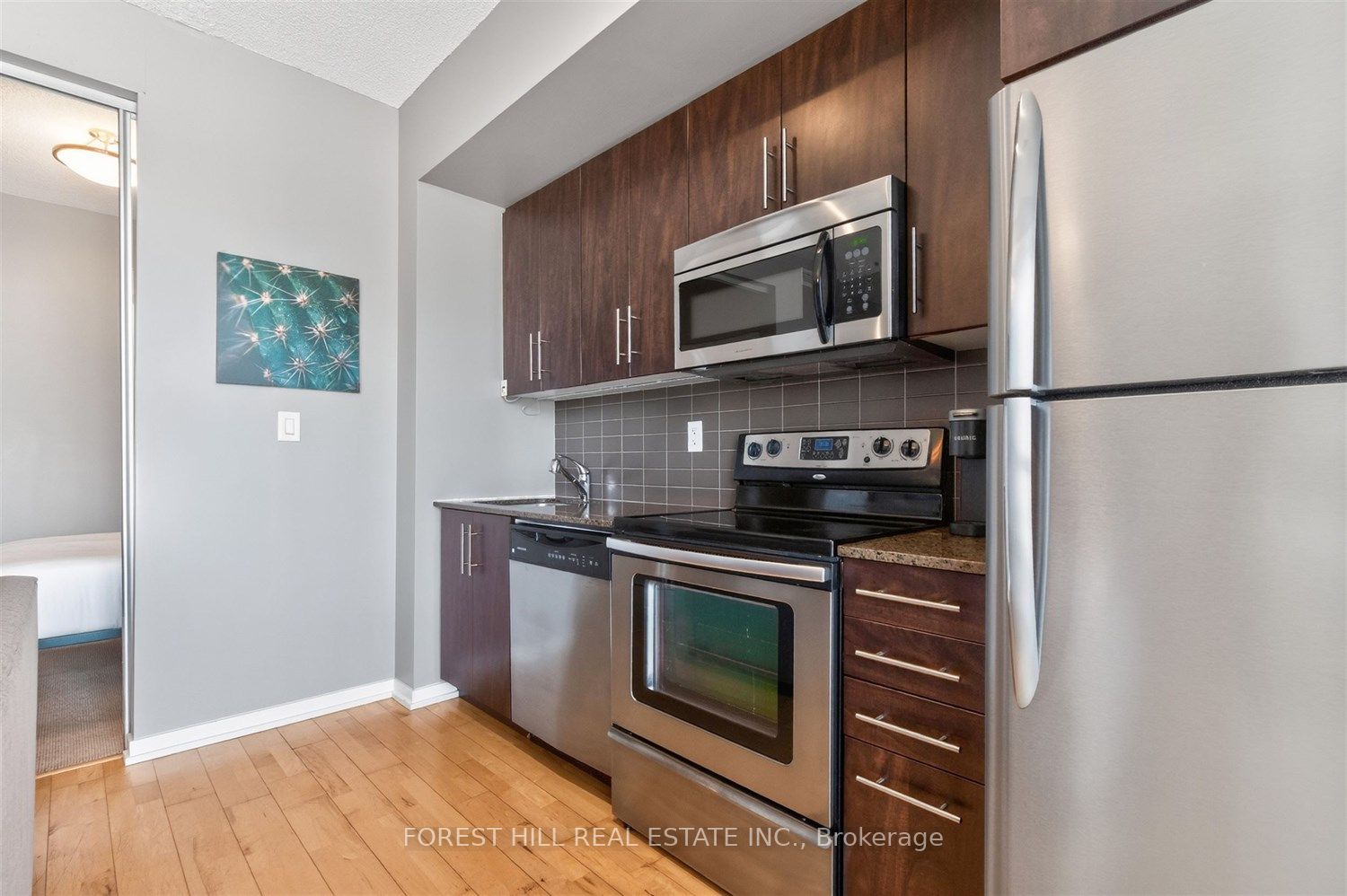 65 Bremner Boulevard 4607 Property Photo 10