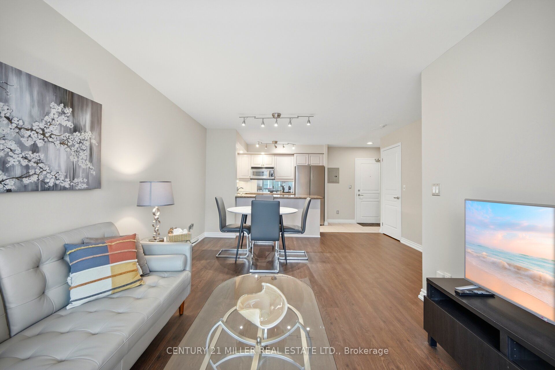 140 Simcoe Road Ph # 12 Property Photo 18