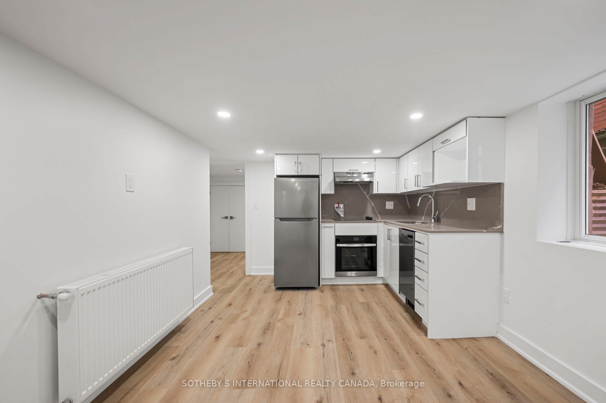28 Strathgowan Avenue Bsmnt Property Photo 4